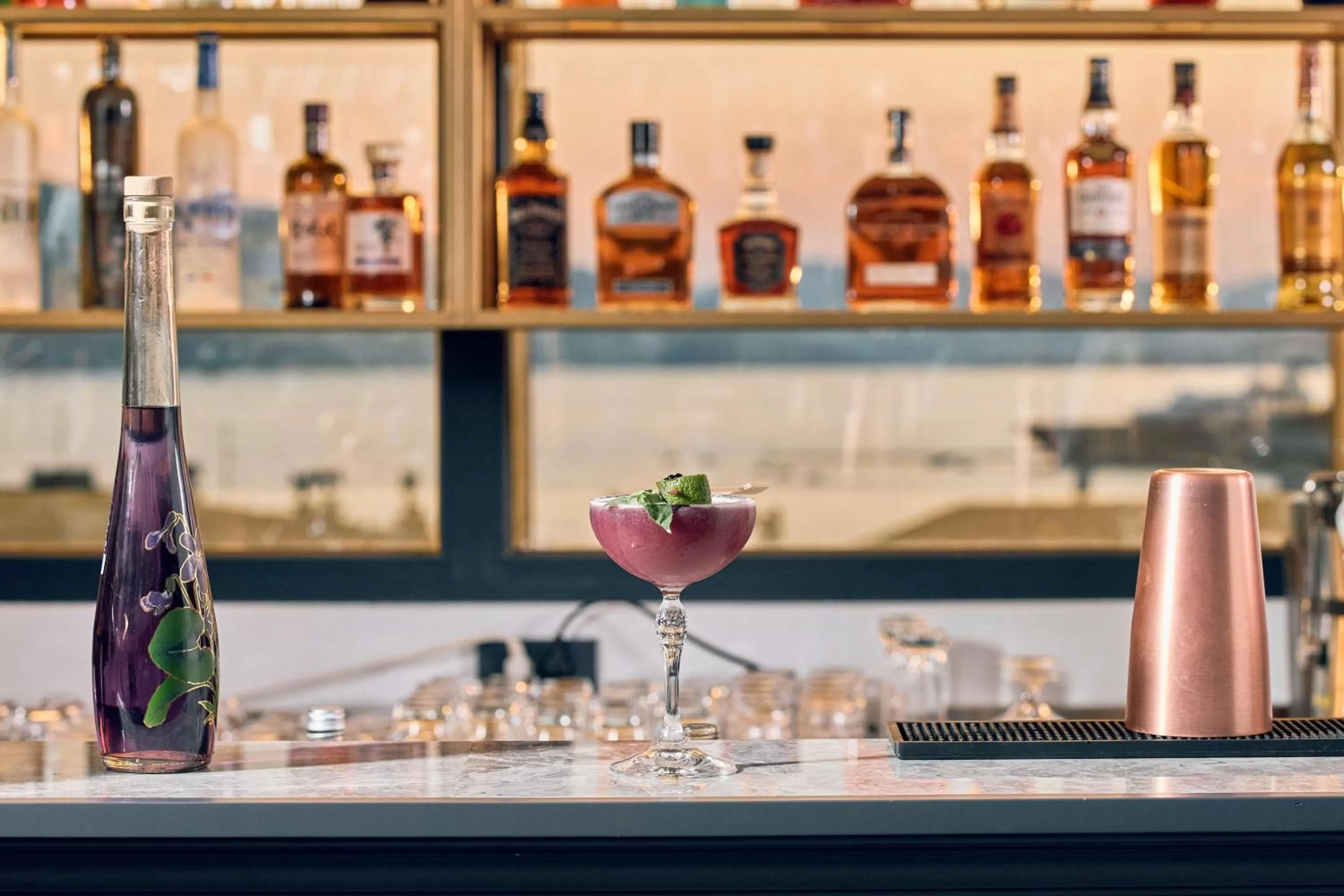 Lounge or bar in La Fleur Boutique Hotel