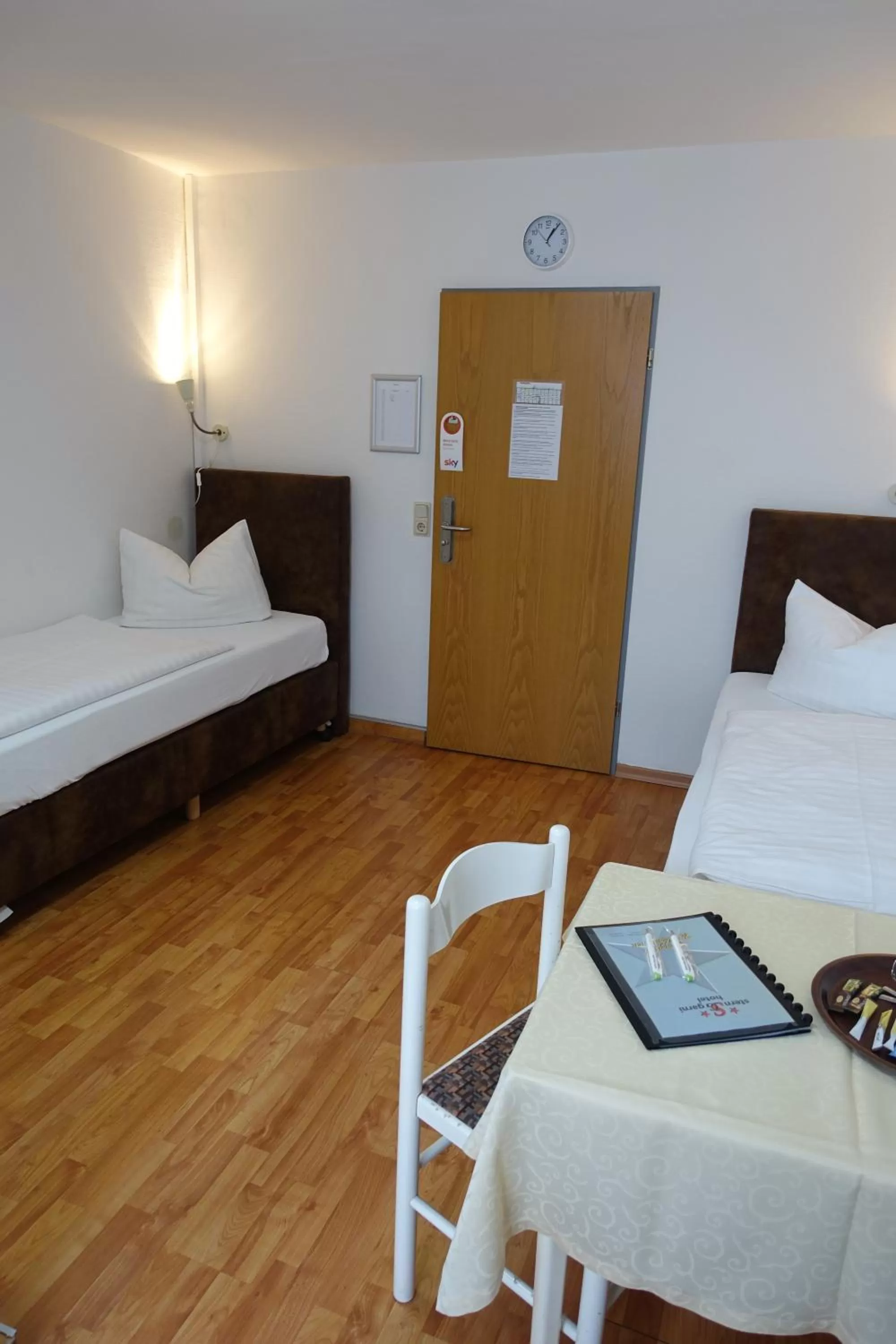 Coffee/tea facilities, Bed in Stern Hotel