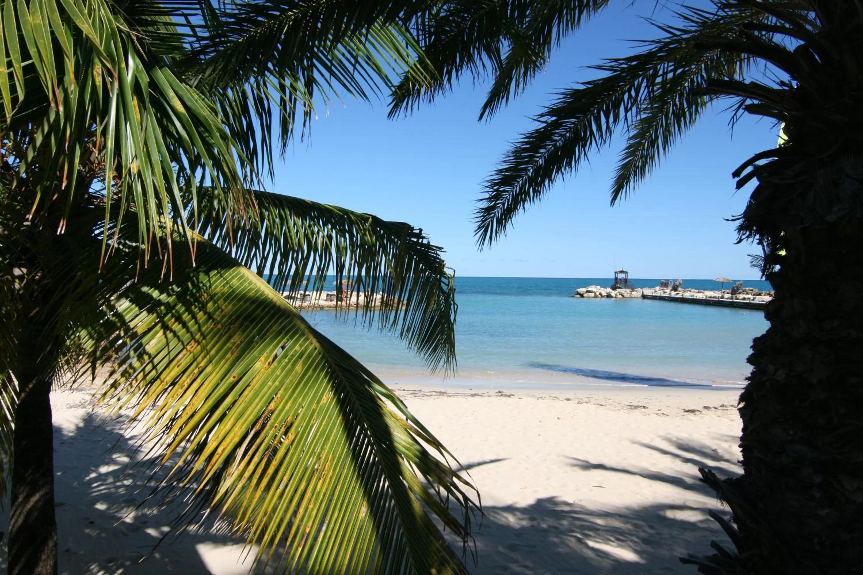 Day in Northshore Seaside Suites