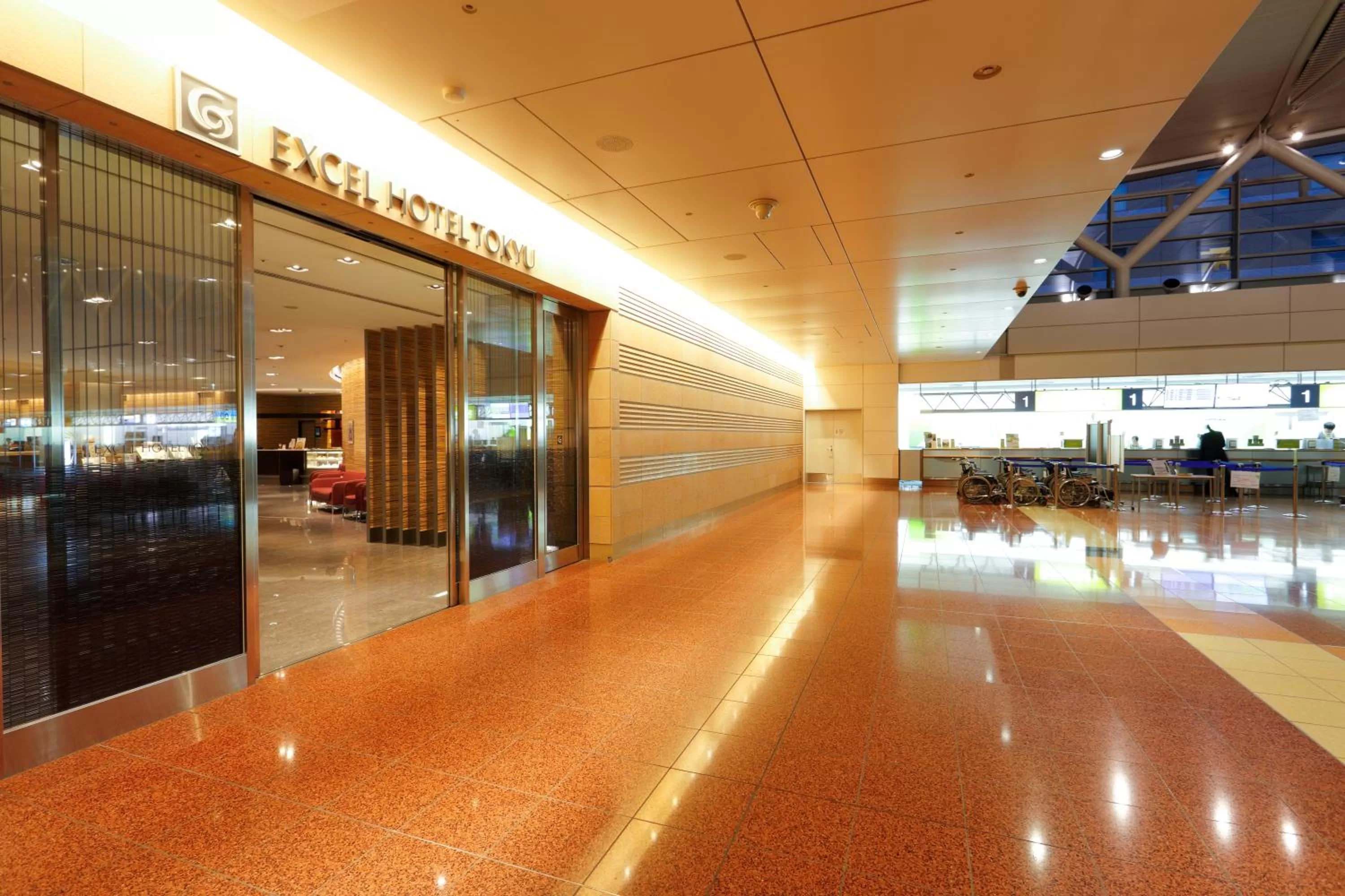 Lobby or reception in Haneda Excel Hotel Tokyu Haneda Airport Terminal 2