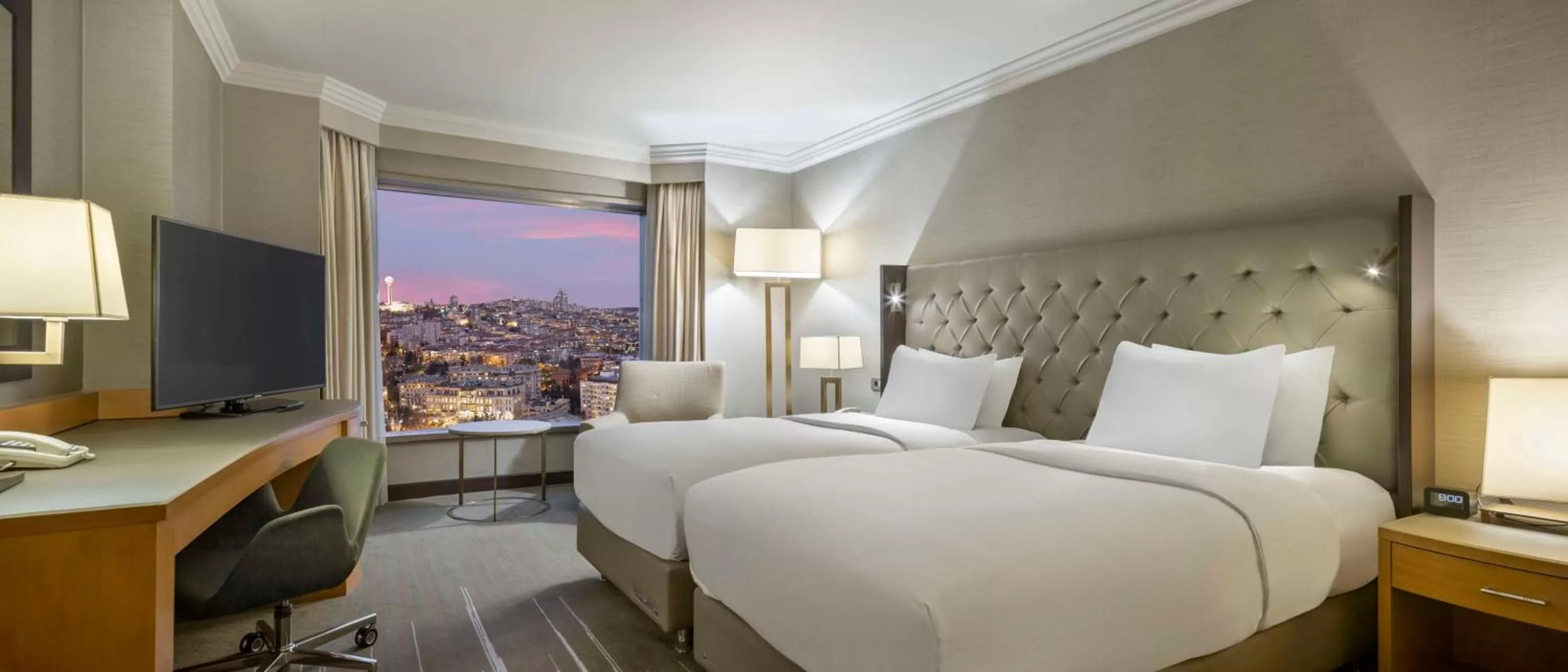 Bedroom, Bed in Ankara HiltonSA