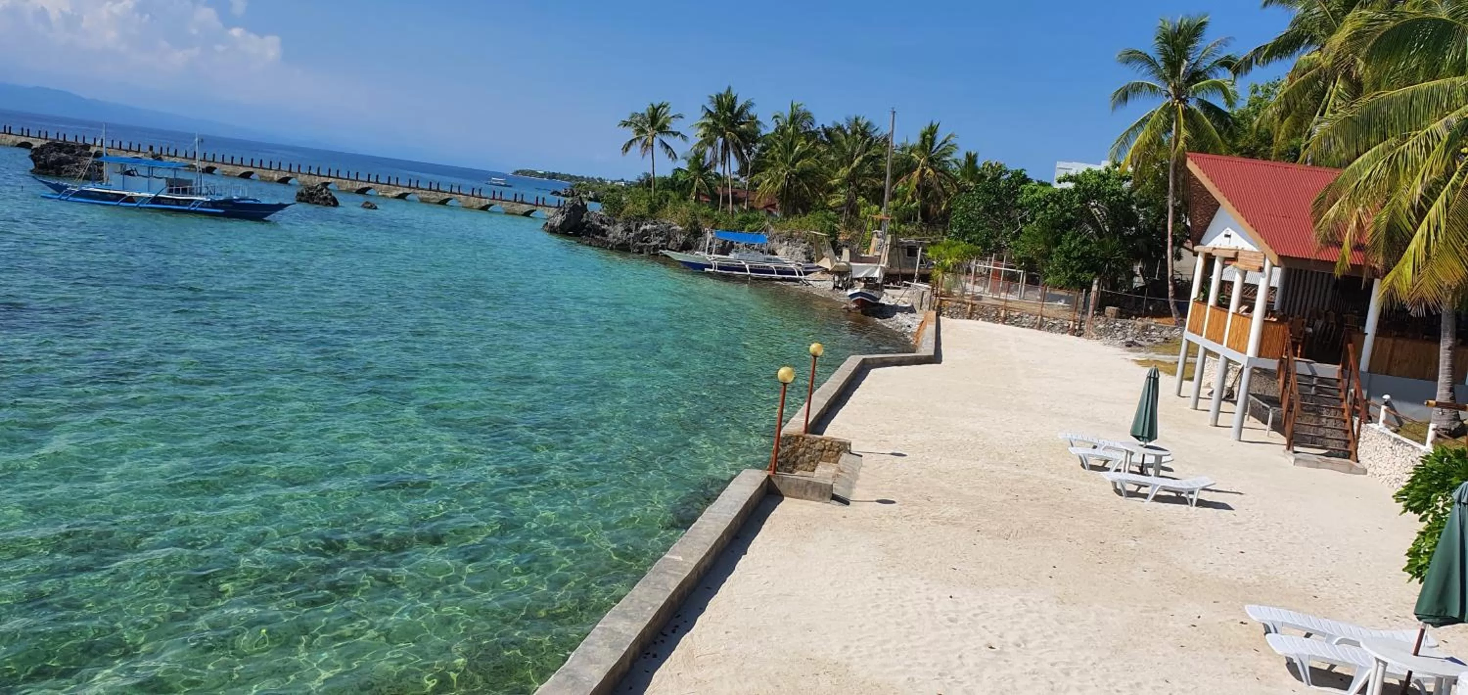 Beach in Tauig Beach Resort