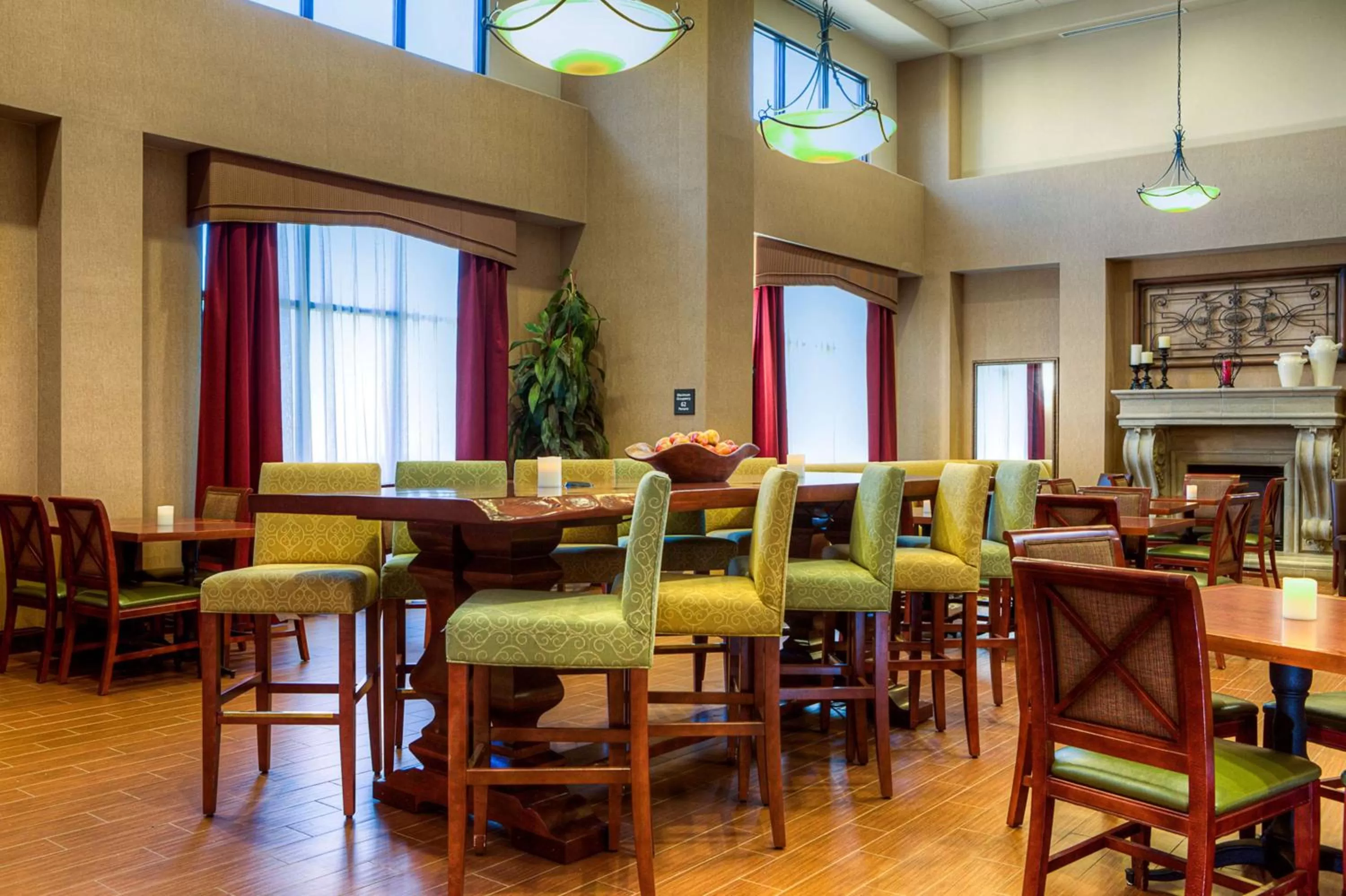Restaurant/places to eat in Hampton Inn & Suites Mountain Home
