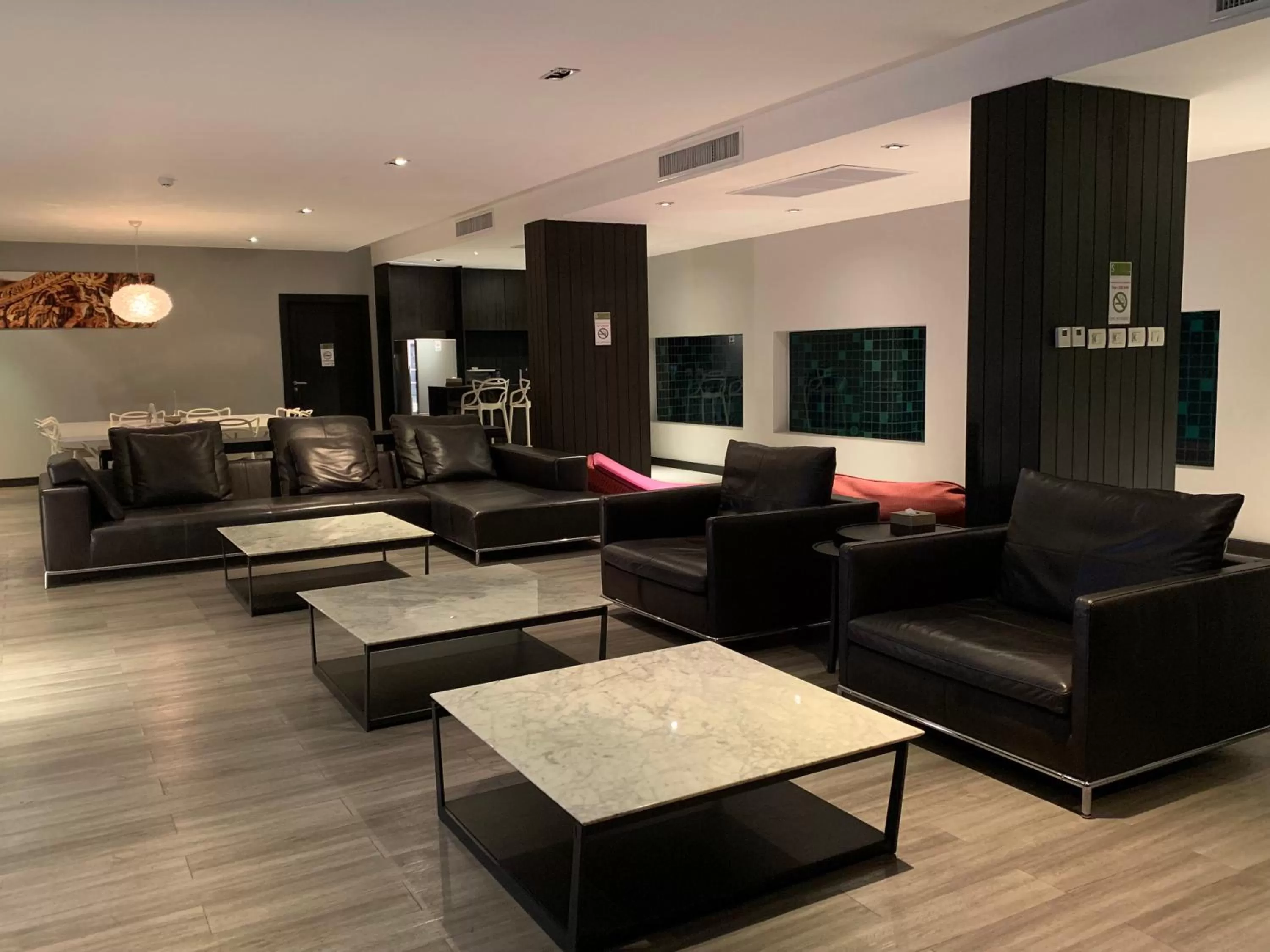 Nightclub / DJ in S Ratchada Leisure Hotel