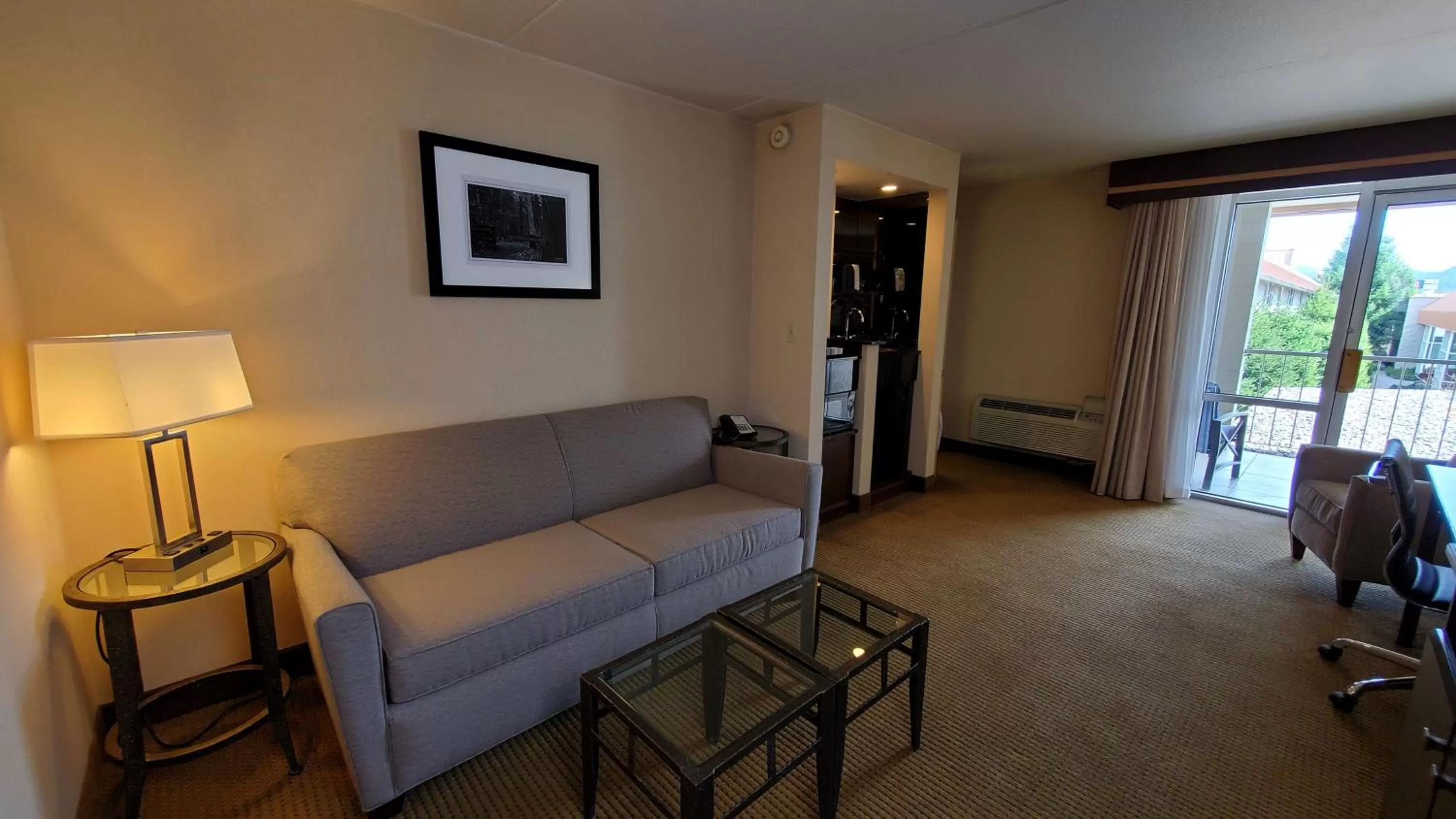 King Suite with Courtyard View - Non-smoking in Best Western Plus Coeur d'Alene Inn