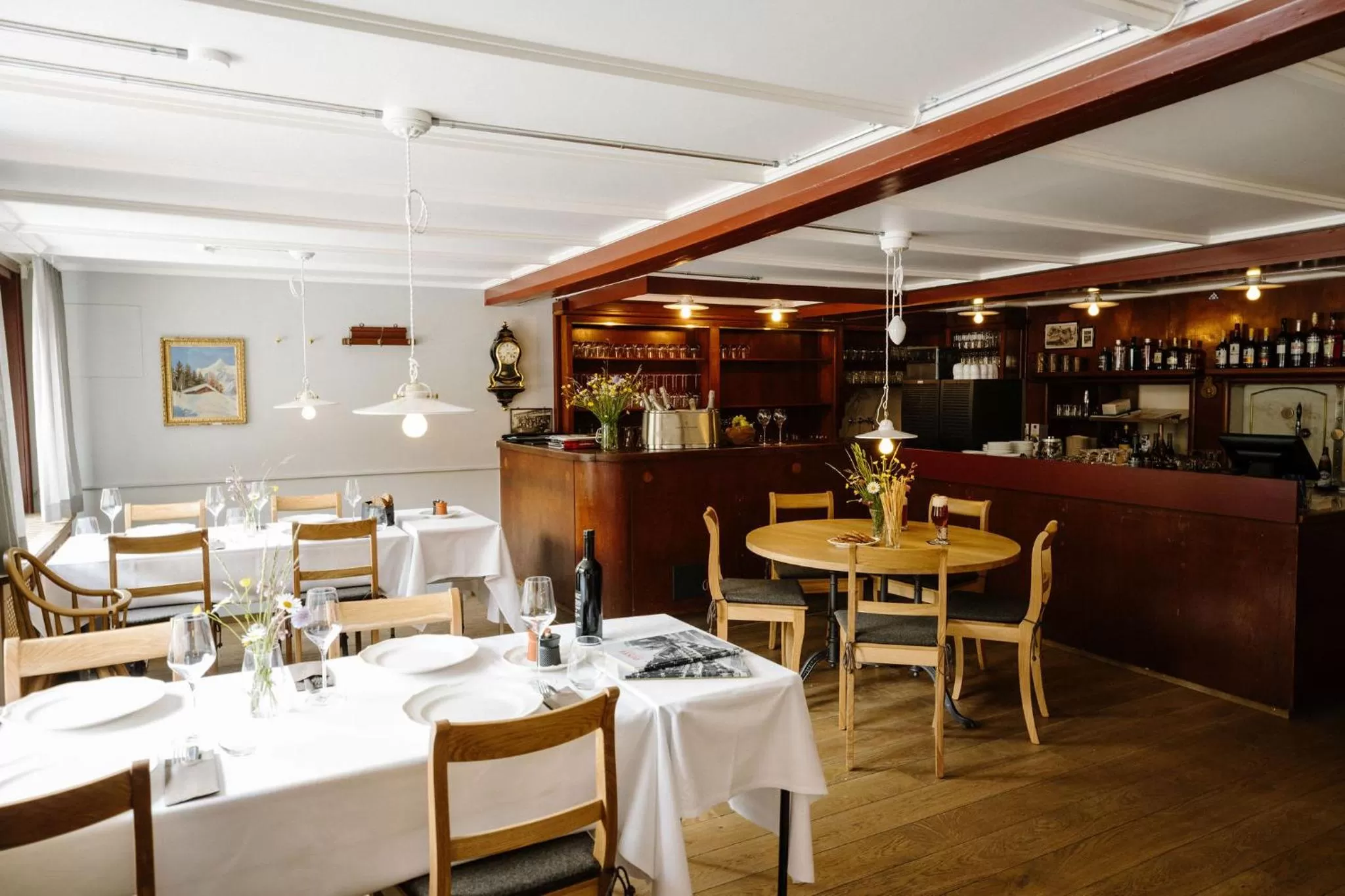 Restaurant/places to eat in Hotel PINTE