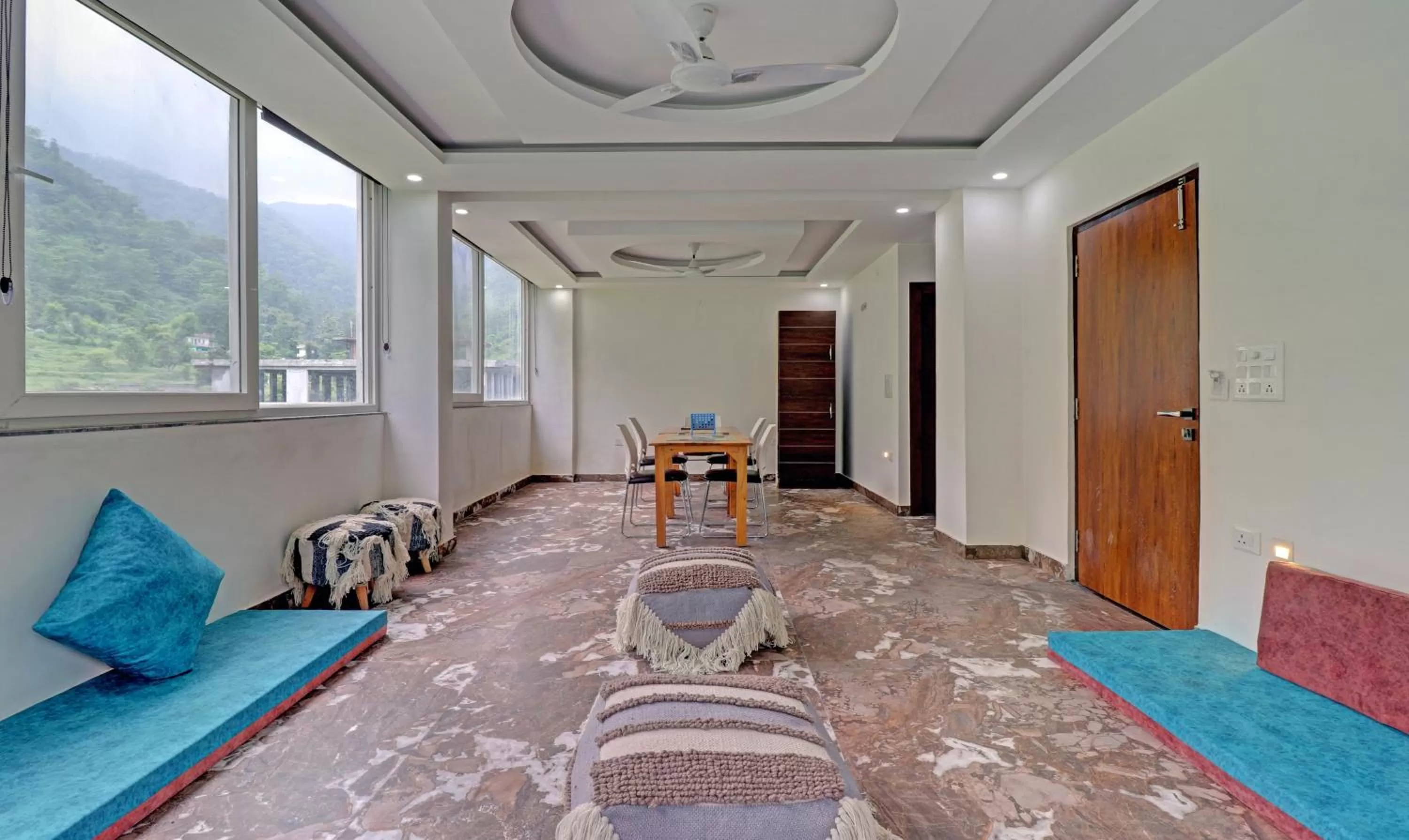 Living room in Hotel Hidden Delight Rishikesh