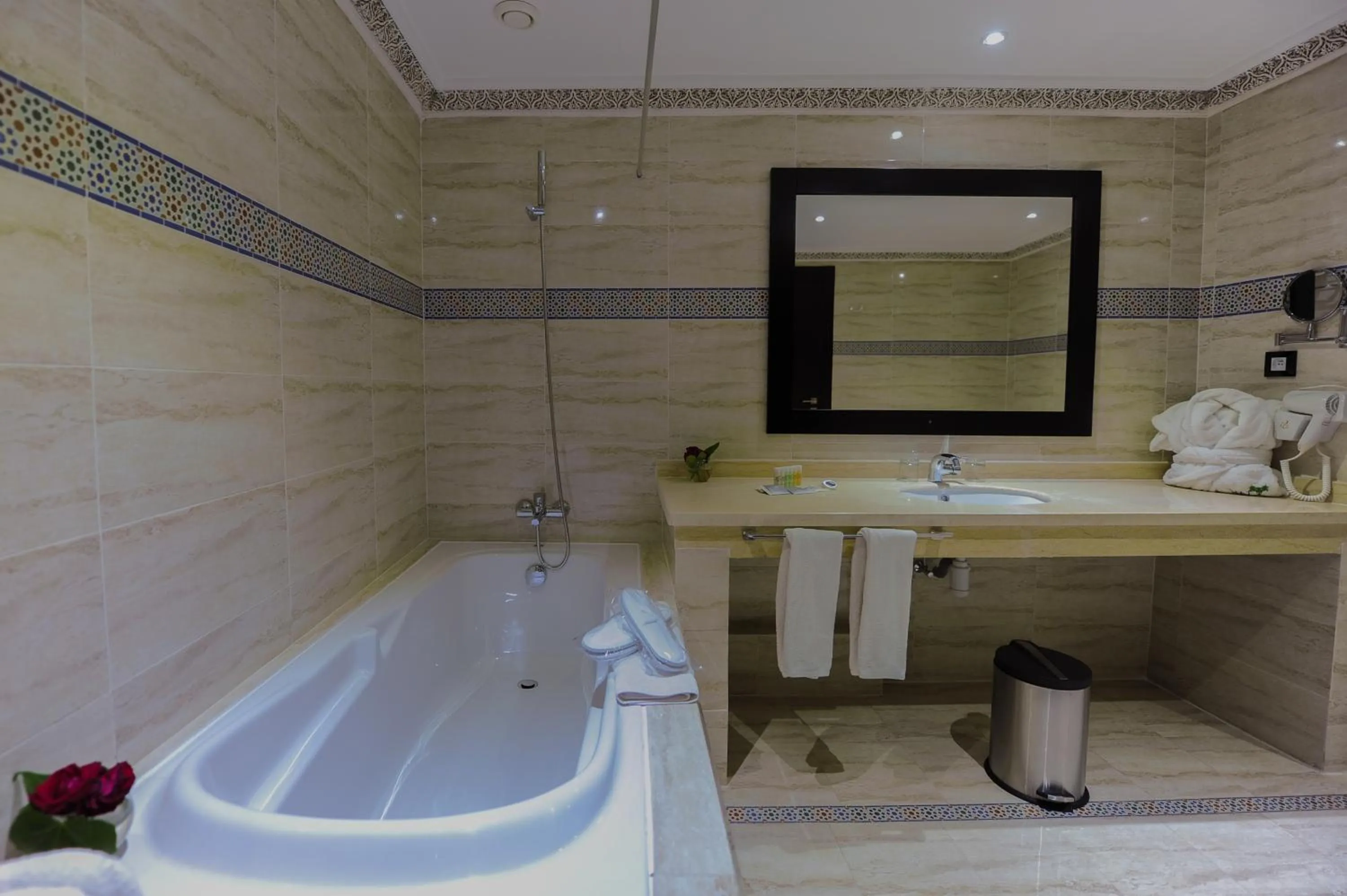 Bathroom in Ennakhil Marrakech Hotel & SPA