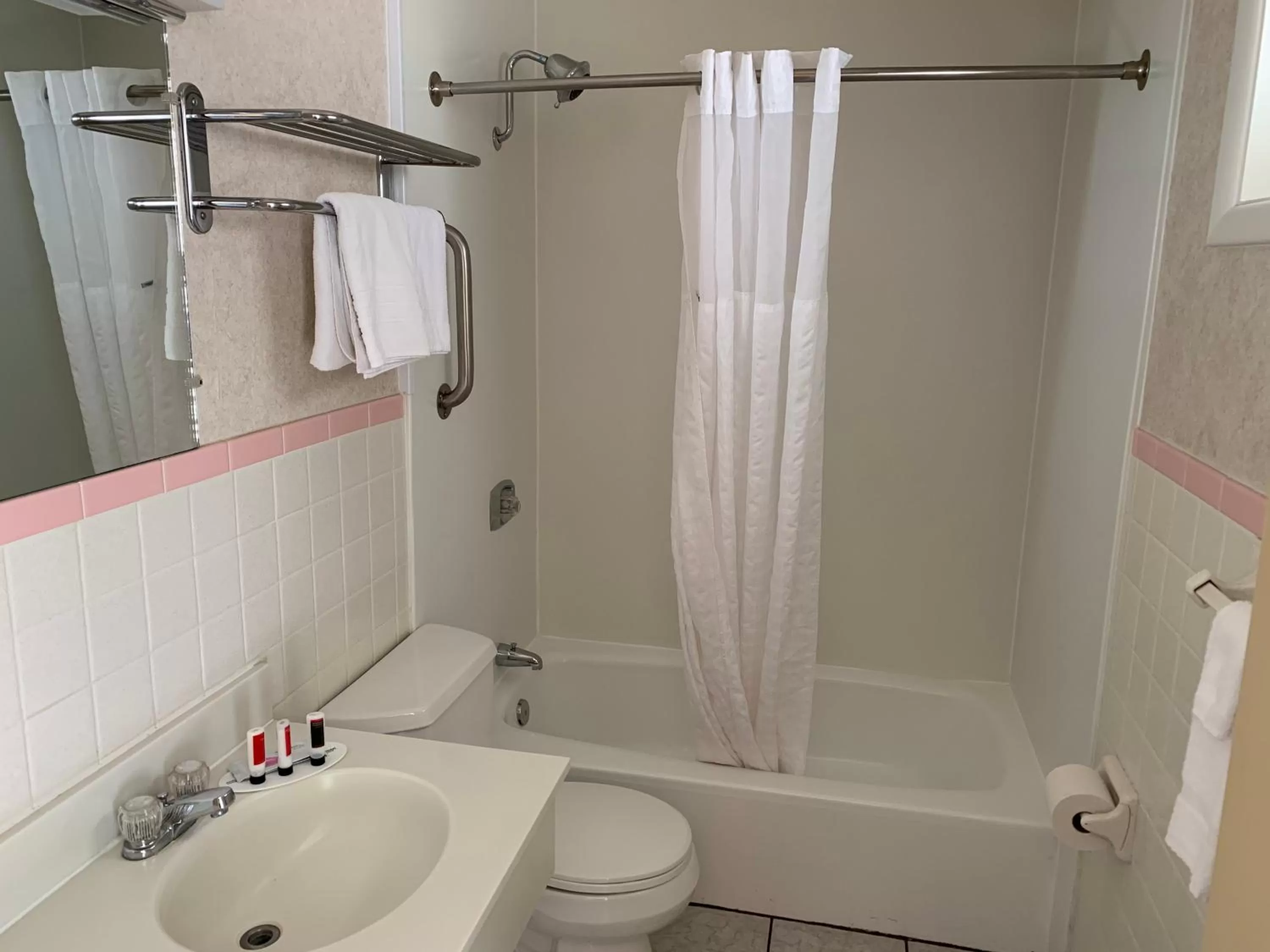 Travelodge by Wyndham Rapid City