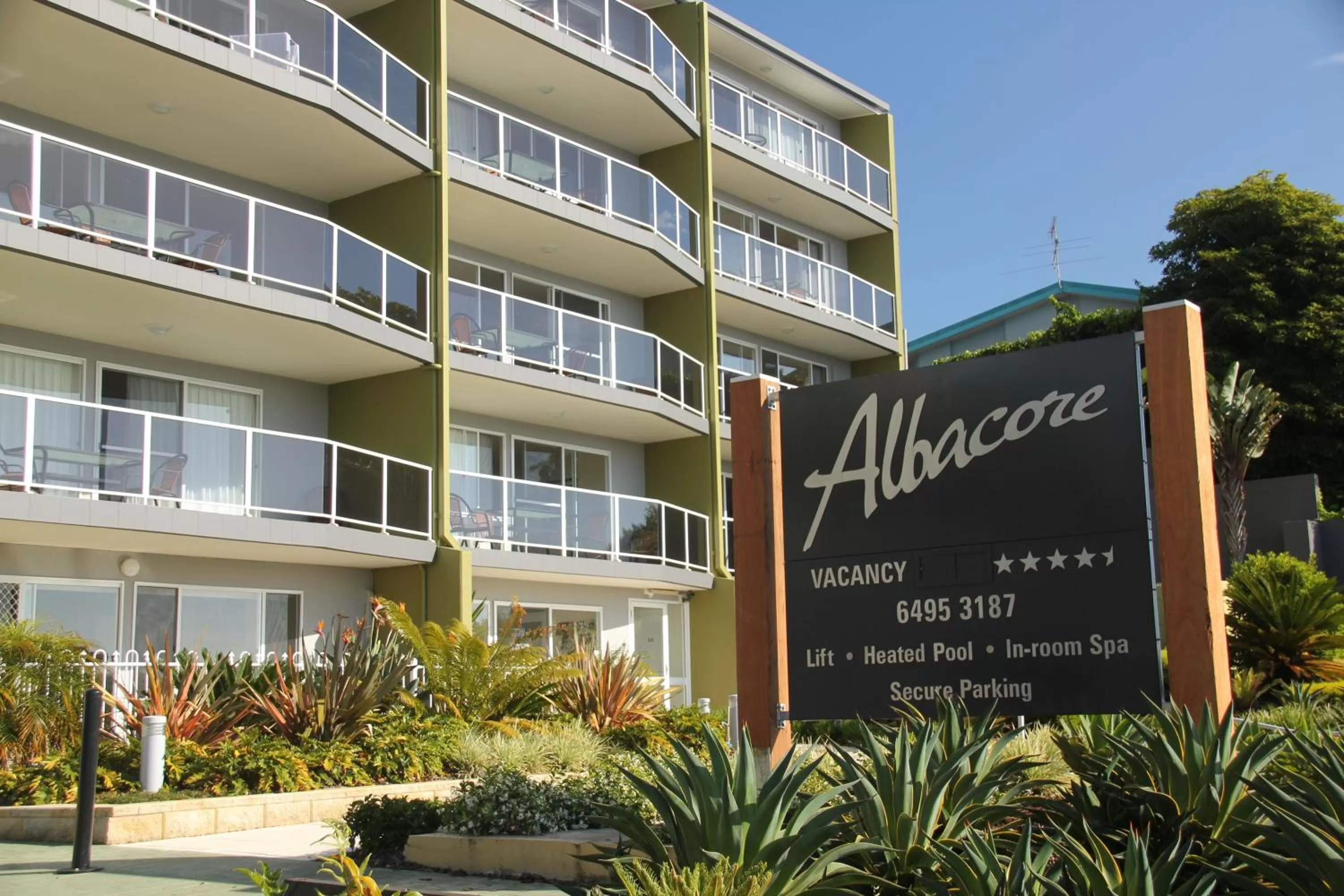 Facade/entrance in Albacore Apartments