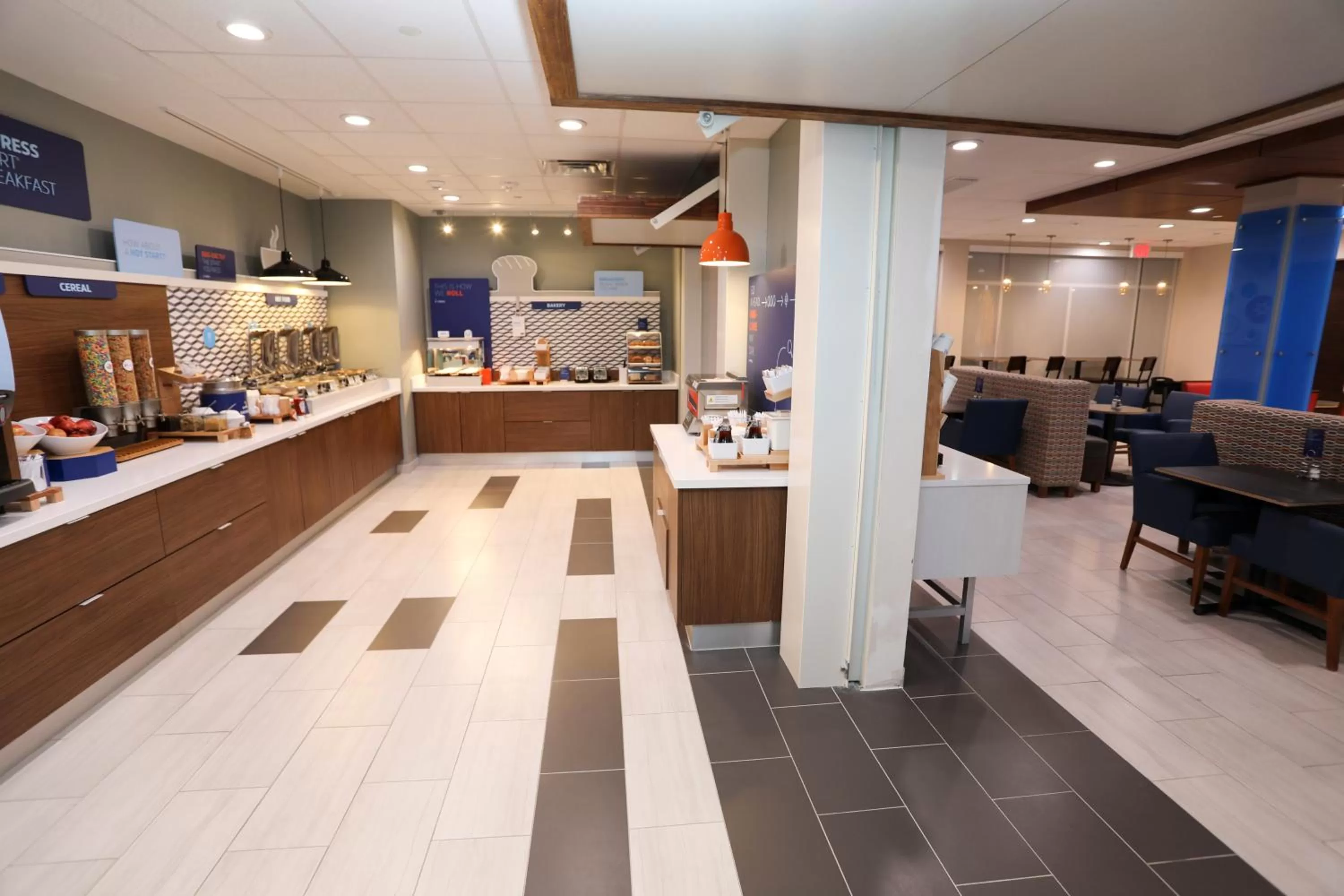 Buffet breakfast in Holiday Inn Express & Suites - Wylie West by IHG