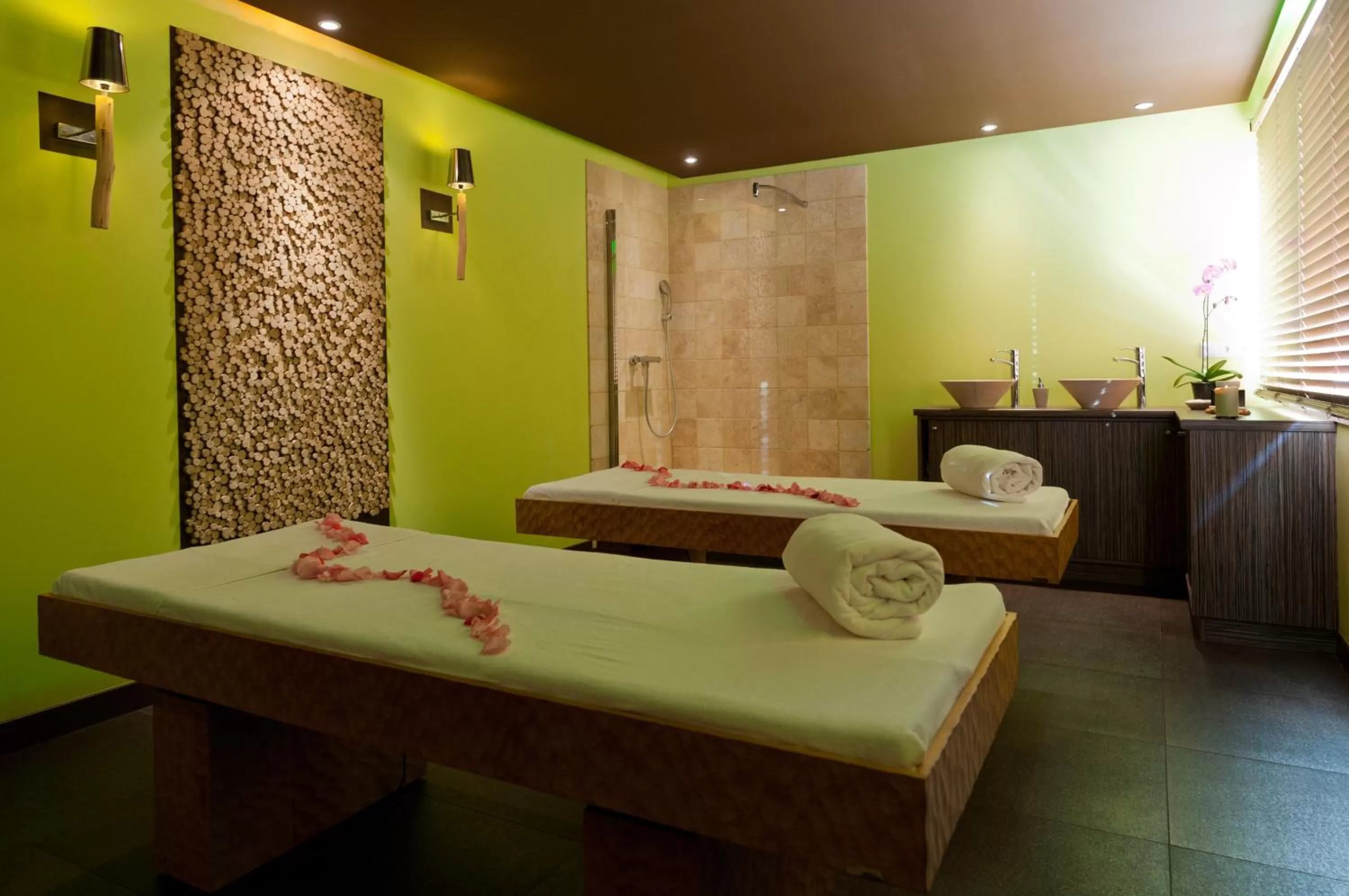 Massage in Domaine De Villers & Spa