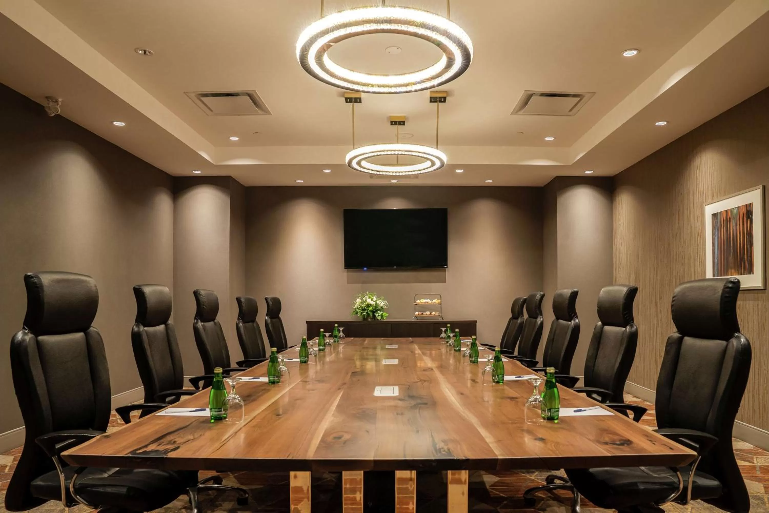 Meeting/conference room in DoubleTree by Hilton Kitchener