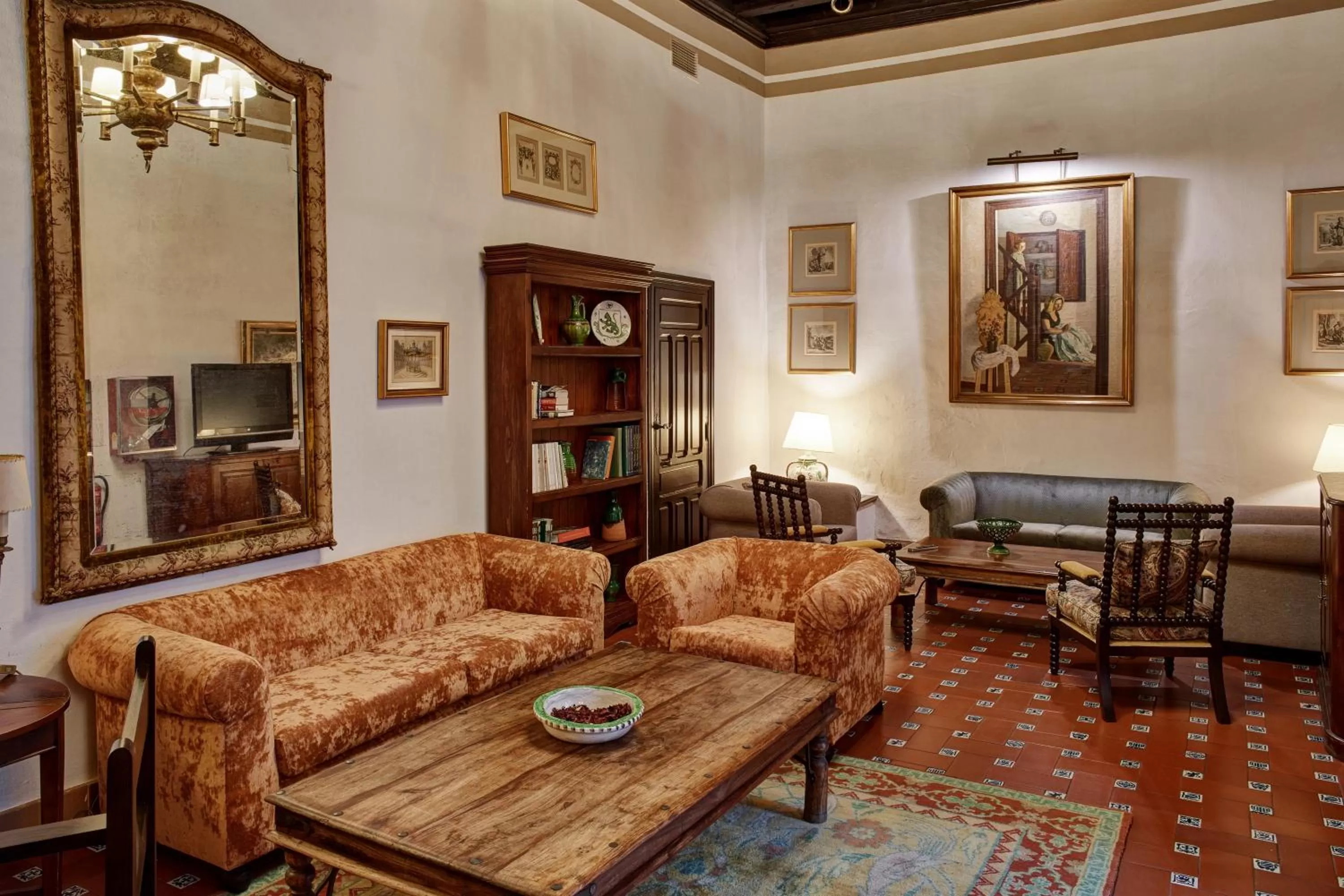 Communal lounge/ TV room in Parador de Ubeda