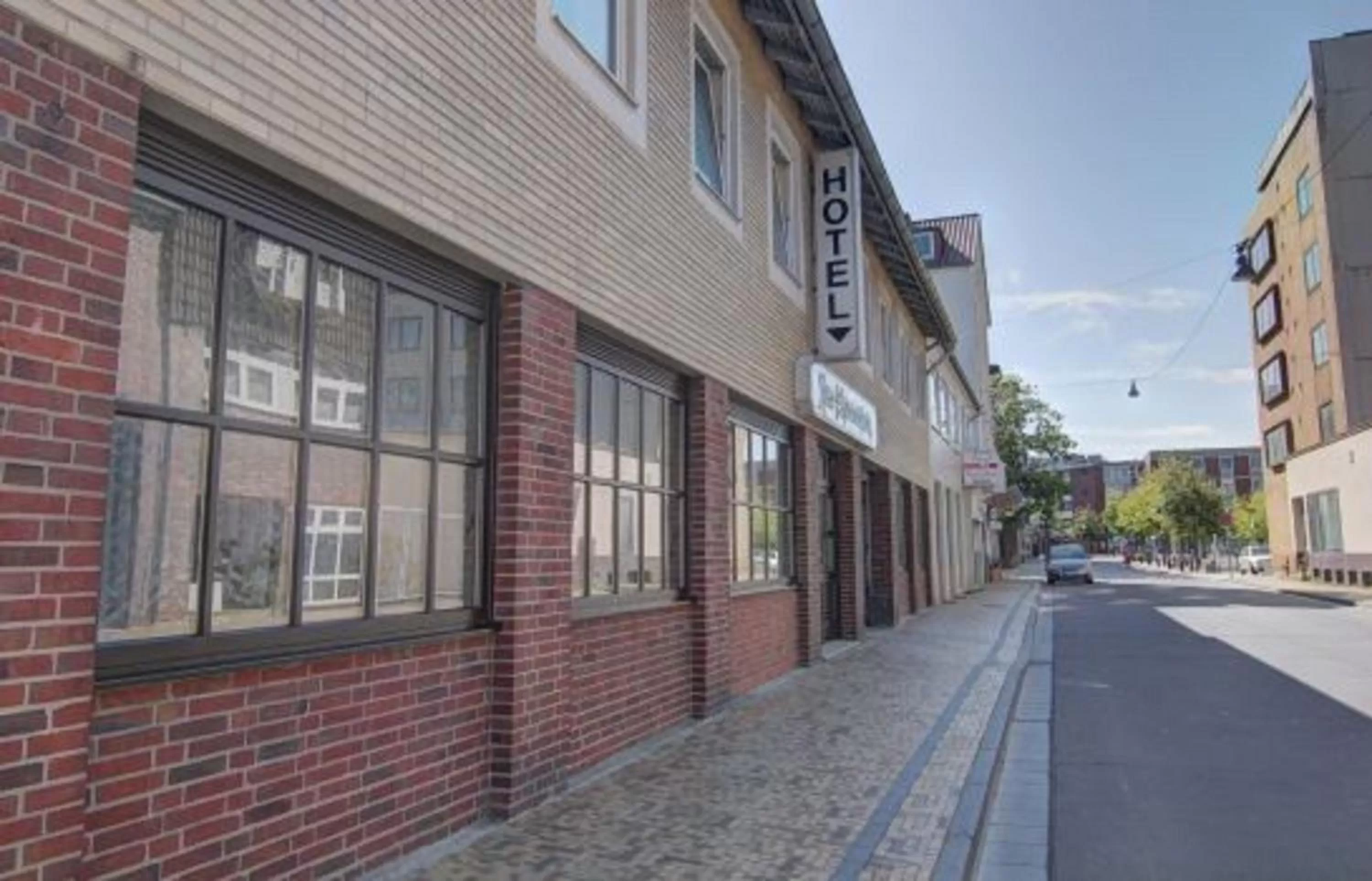 Property building in Hotel & Apartment Am Theaterplatz