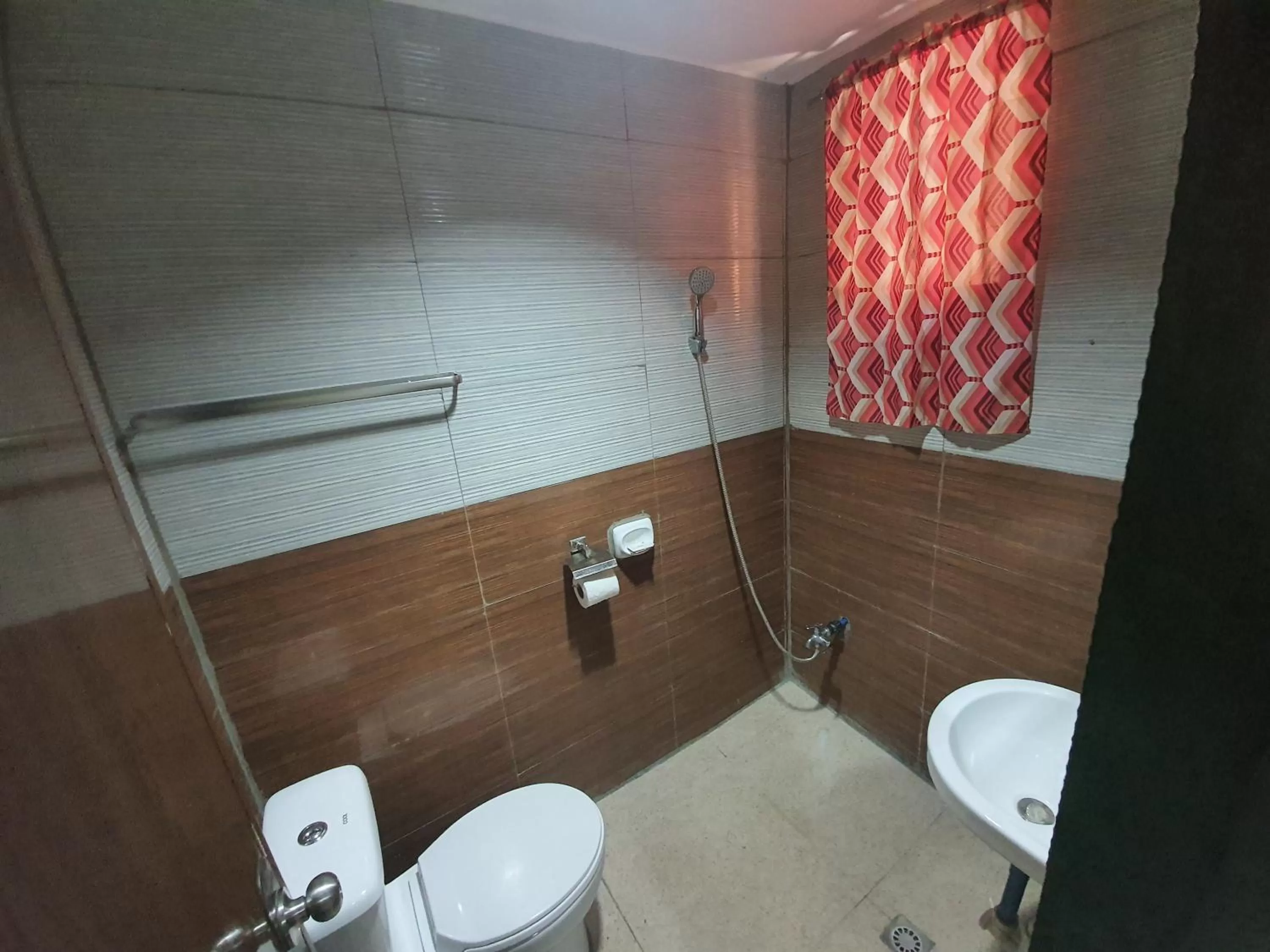 Bathroom in Aosmec Square Hotel