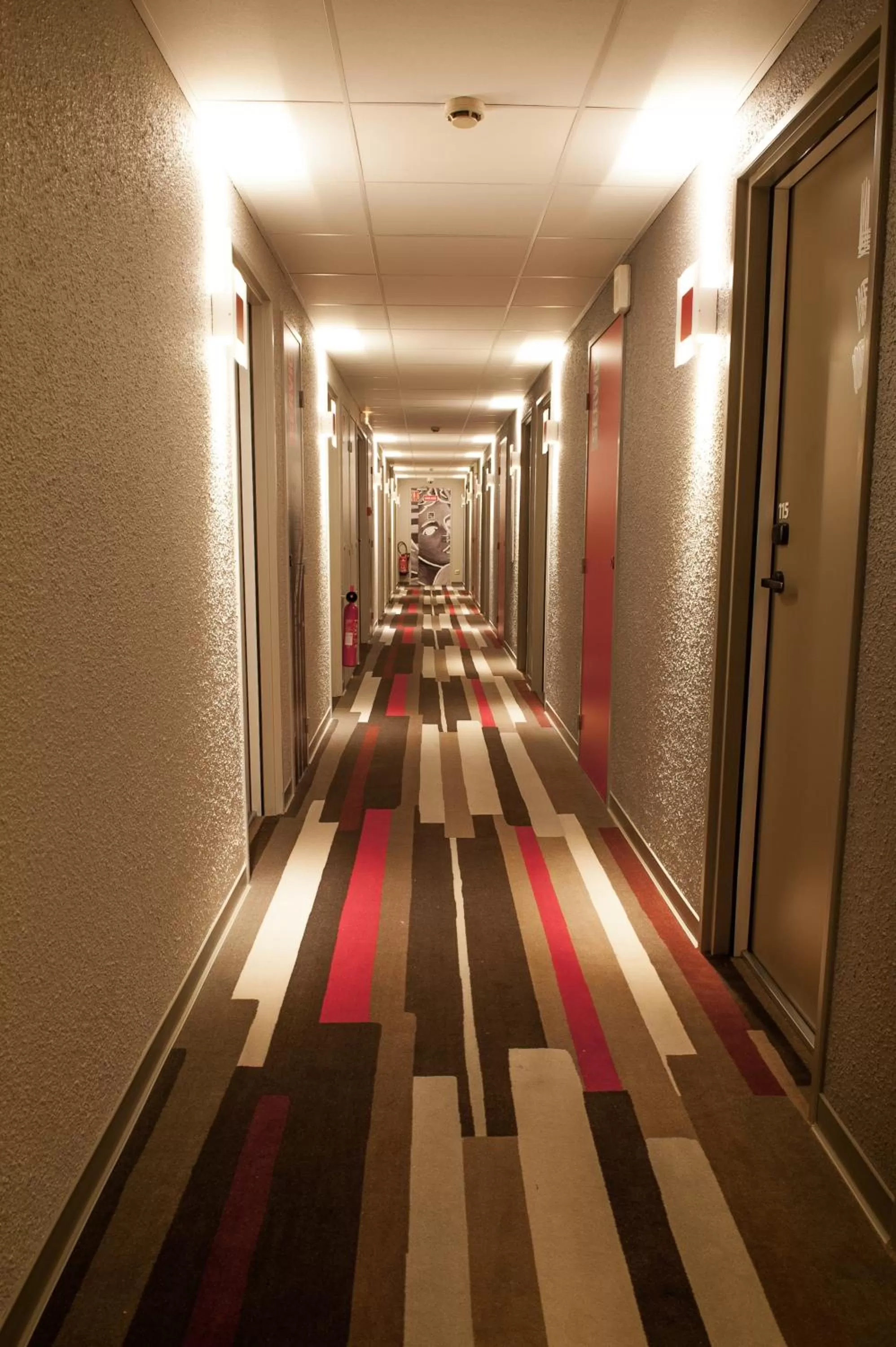 Area and facilities in ibis Paris La Defense Courbevoie