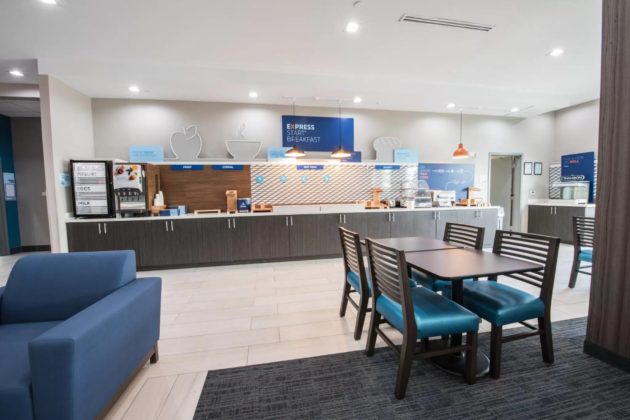 Breakfast in Holiday Inn Express & Suites Houston - Hobby Airport Area by IHG