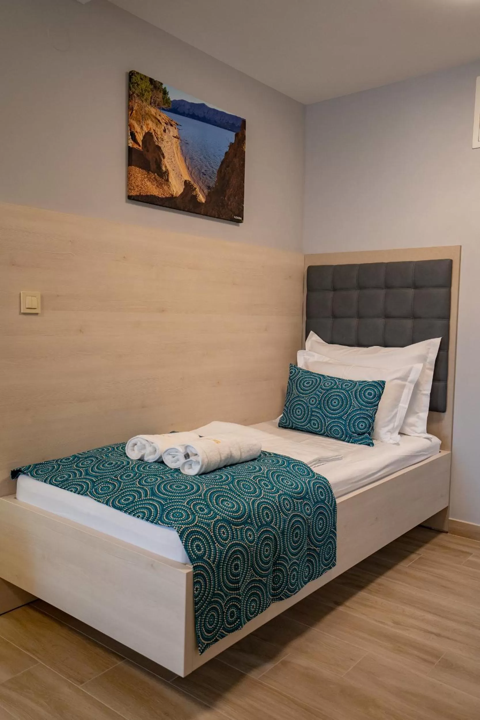 Photo of the whole room, Bed in Bed&Breakfast Novalis