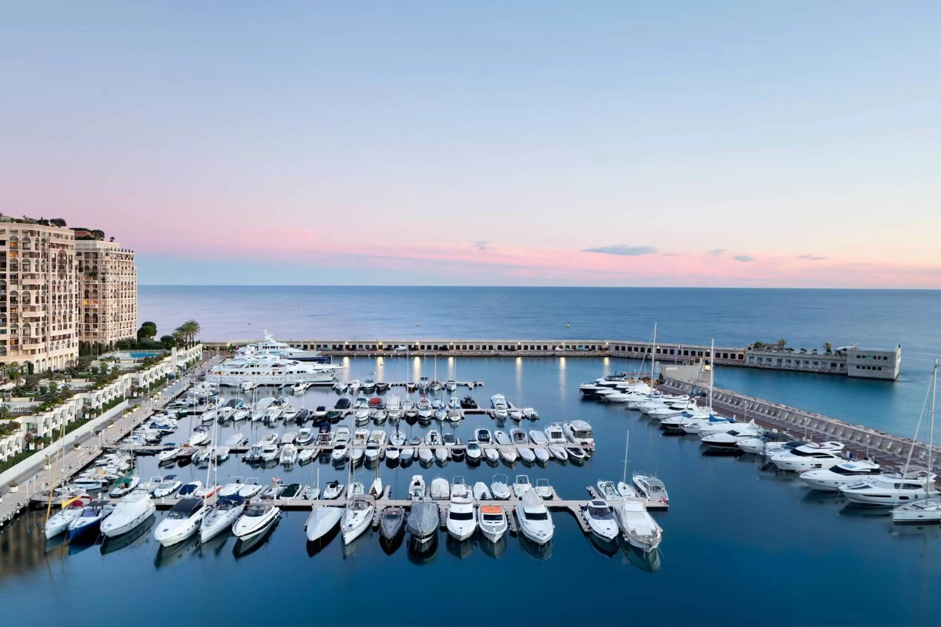 Photo of the whole room in Riviera Marriott Hotel La Porte De Monaco