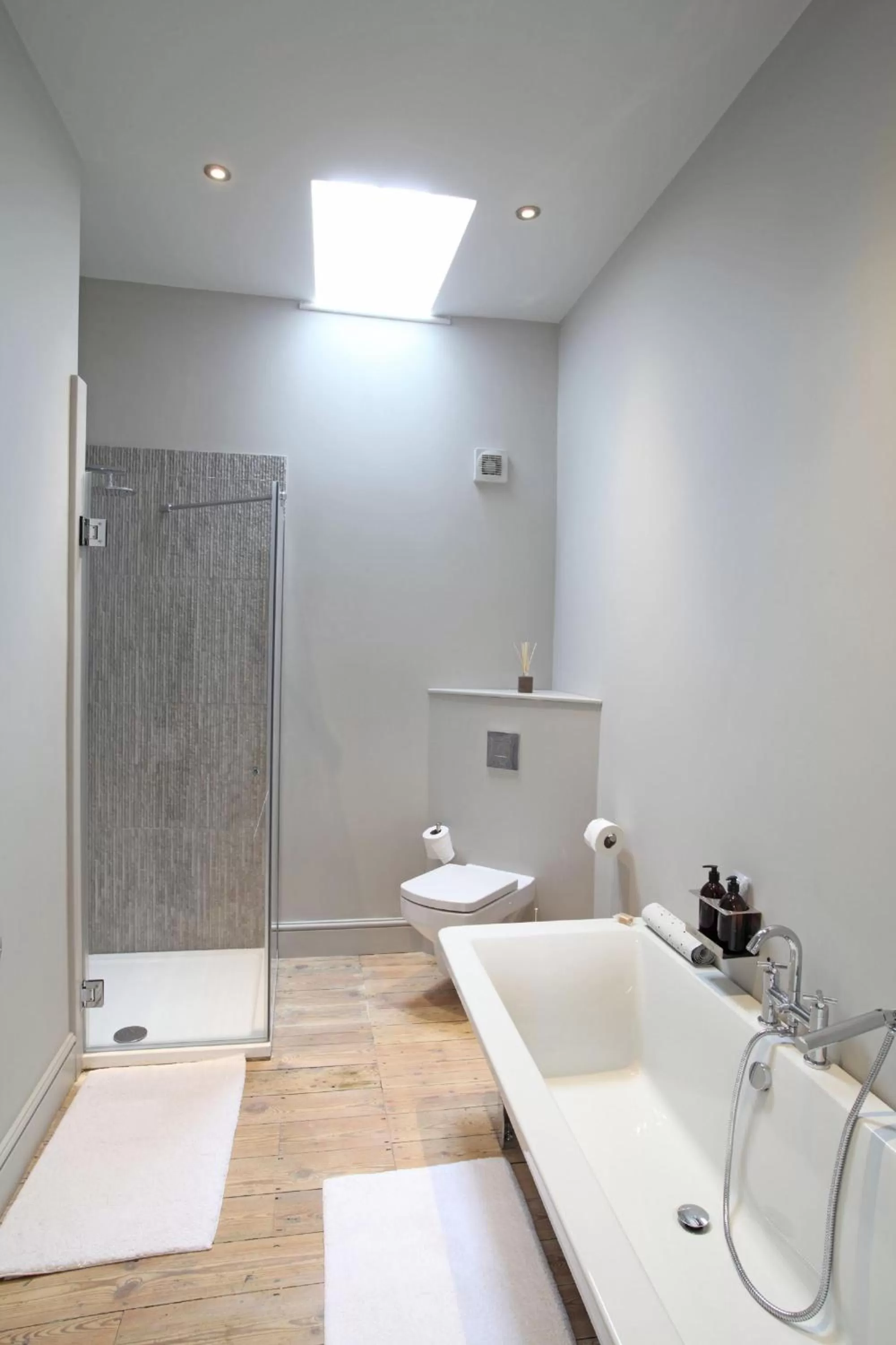 Hot Tub in No33 HUNSTANTON BOUTIQUE ROOMS