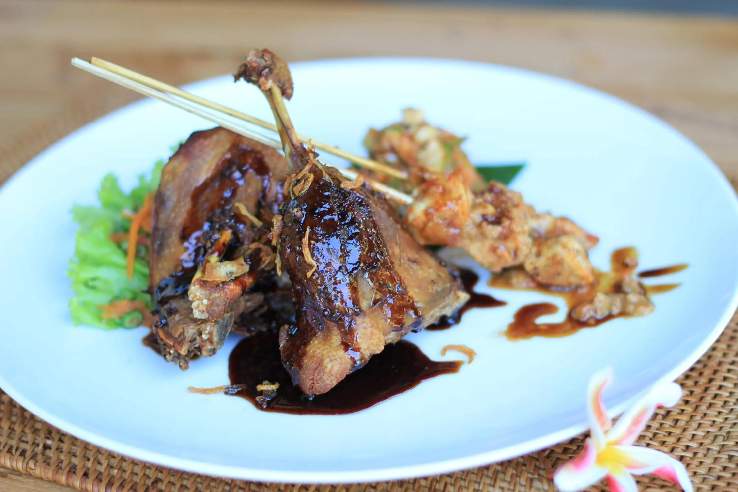 Meals in D'Legon Villas