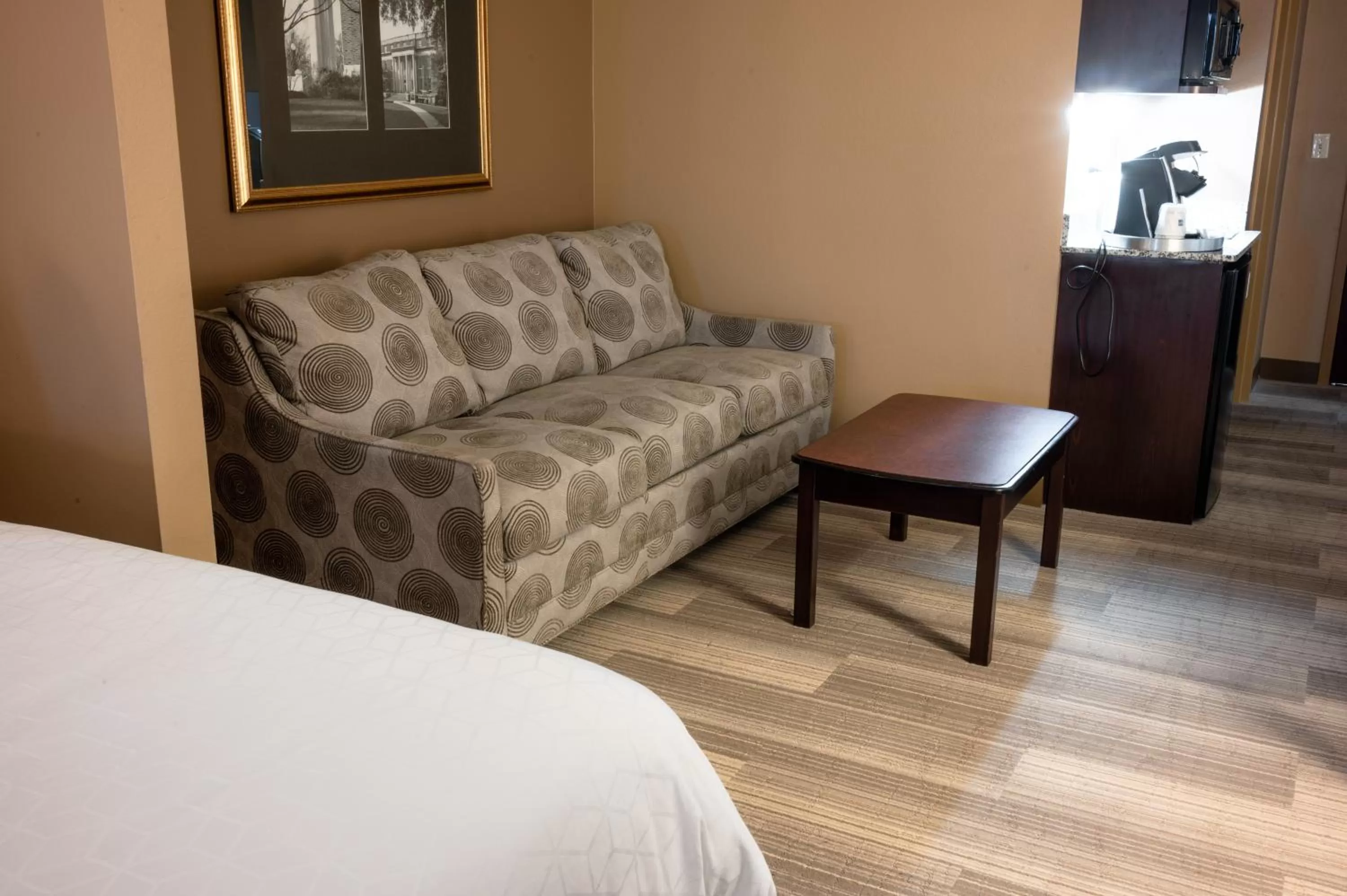 Queen Suite with Two Queen Beds - Non-Smoking in Holiday Inn Express & Suites - Tuscaloosa-University, an IHG Hotel
