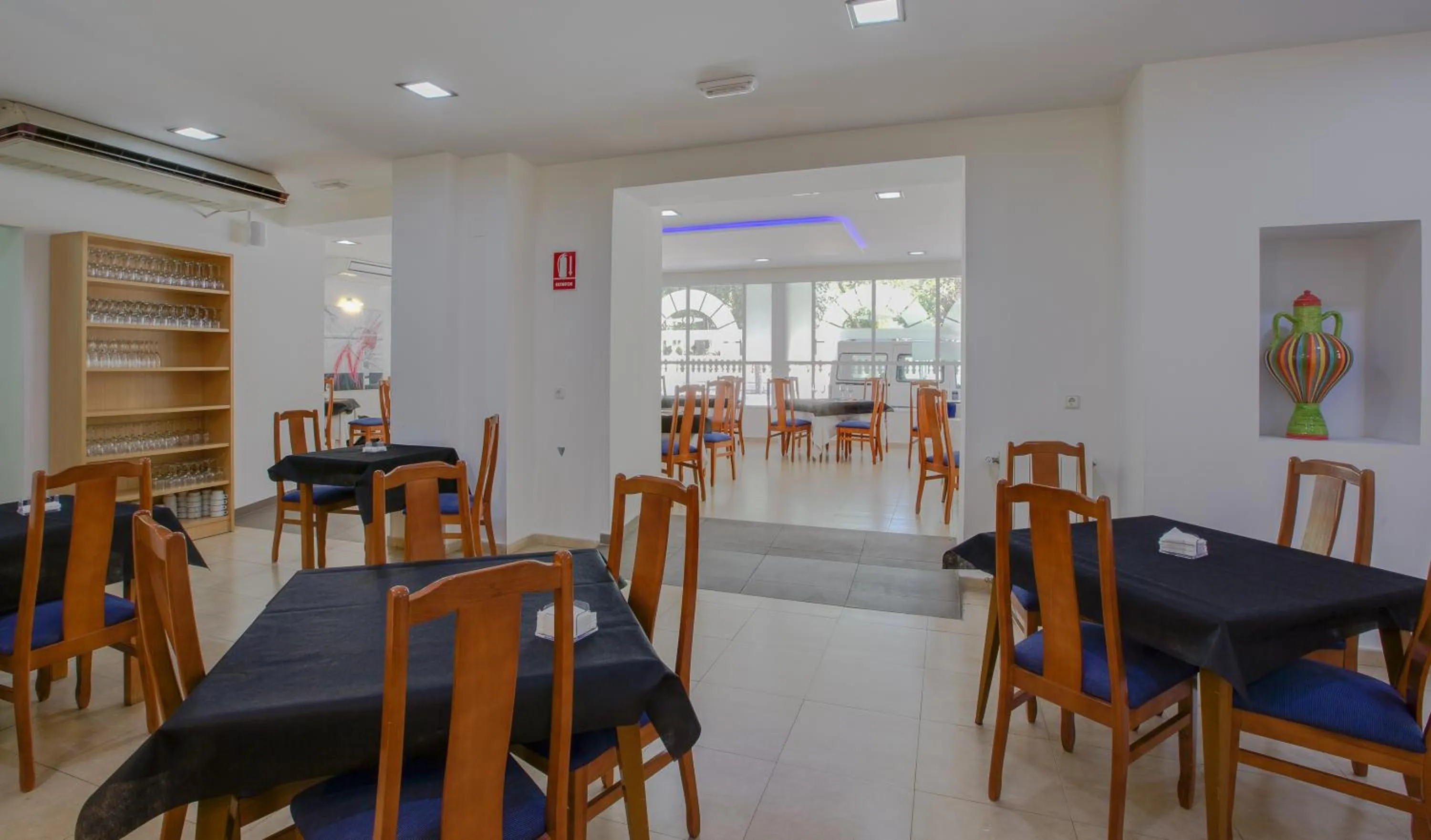 Restaurant/places to eat in Hotel Felix