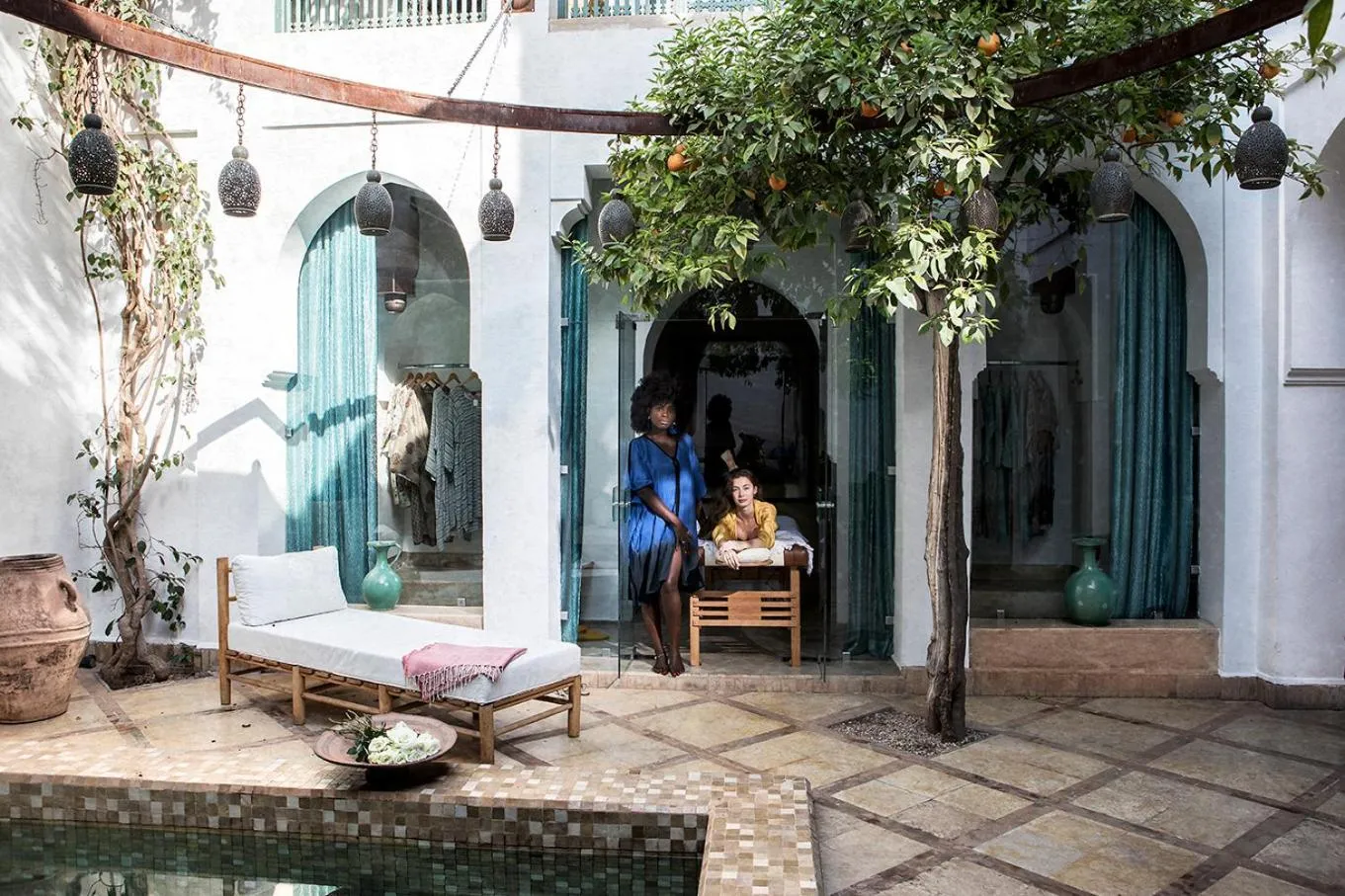 Massage in Ryad Dyor