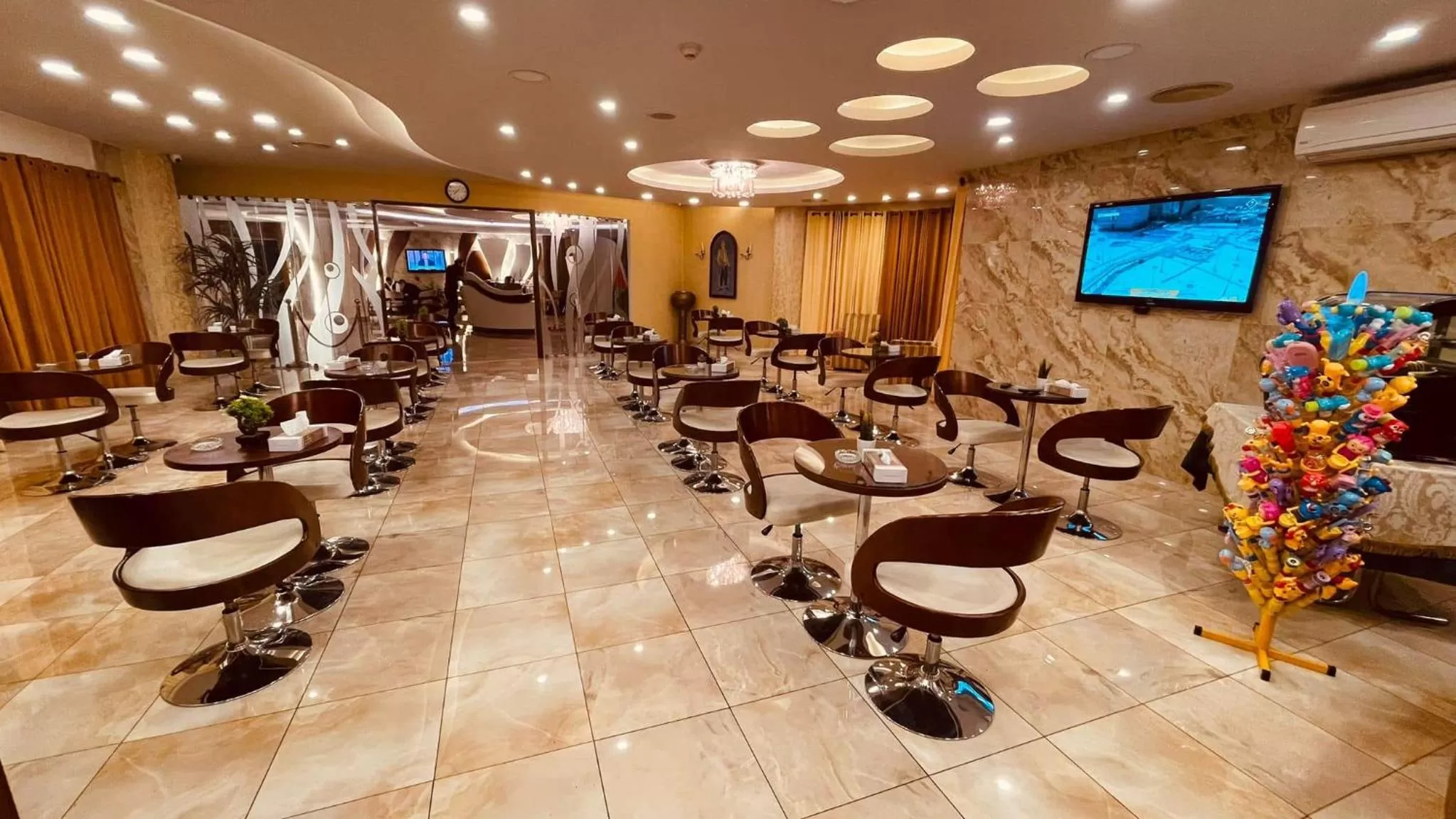 Evening entertainment in Saleem Afandi Hotel