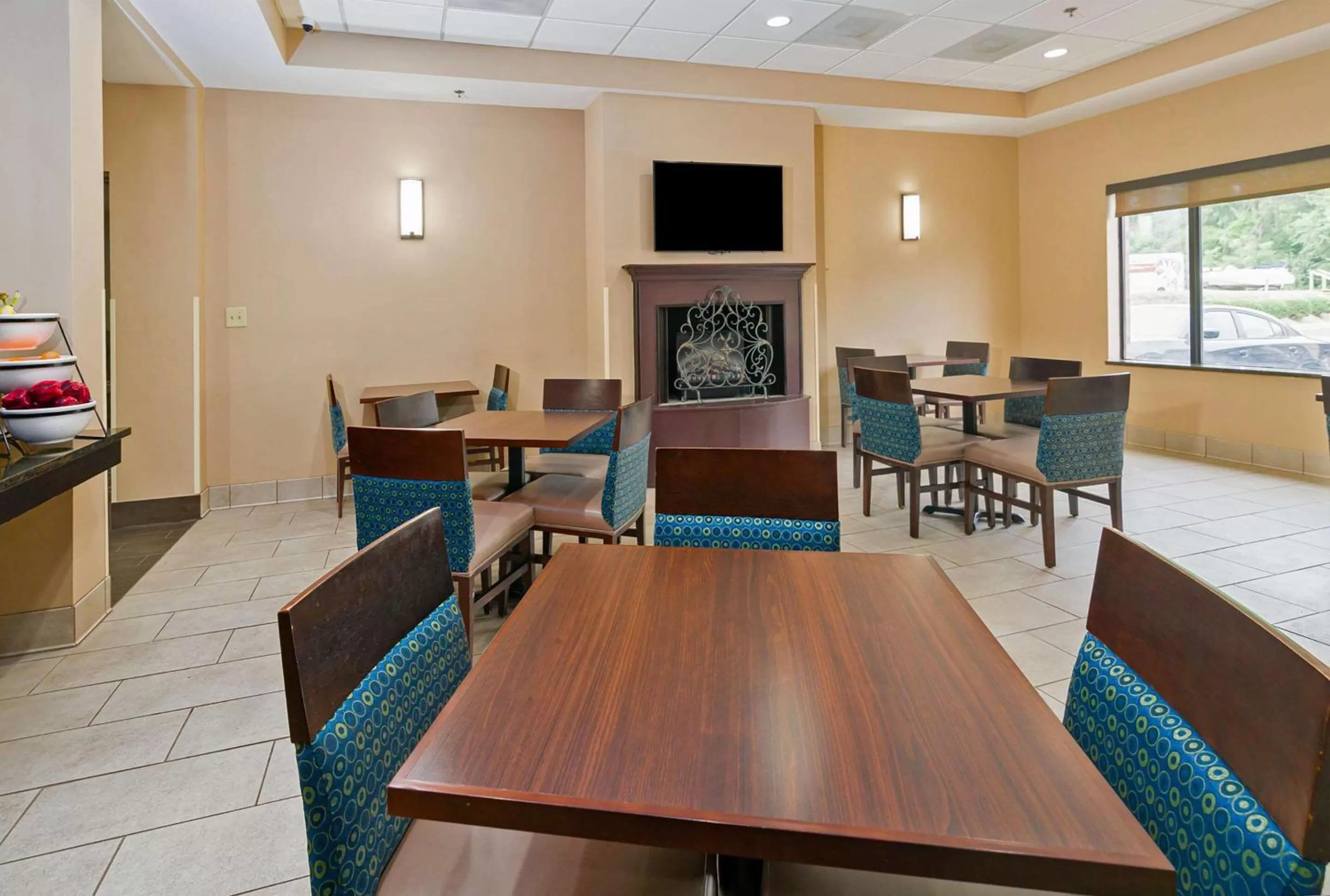 Restaurant/Places to Eat in Comfort Inn & Suites - Fort Gordon
