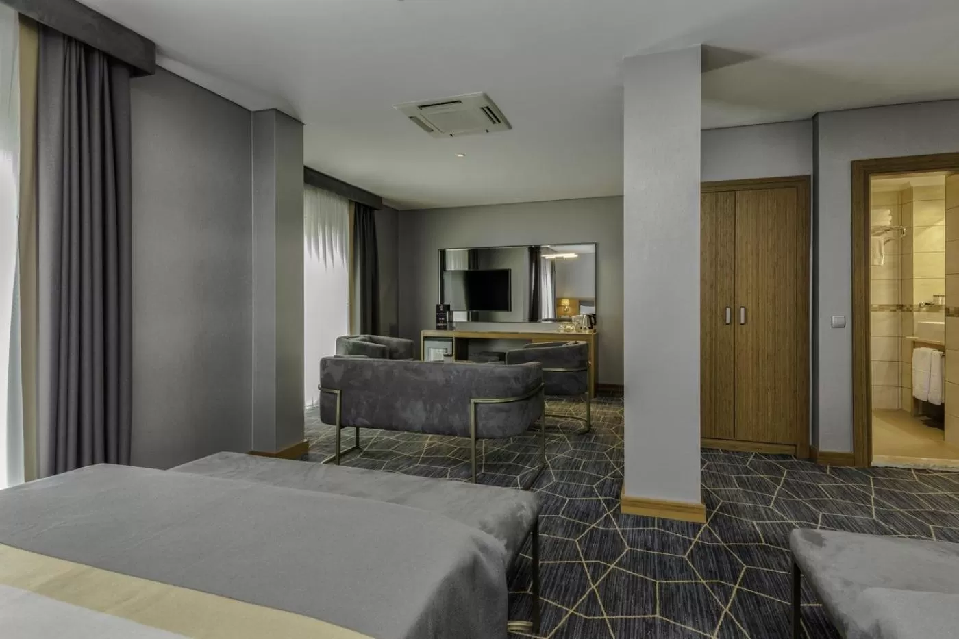 Living room, Bed in Hotel Venera Istanbul Old City