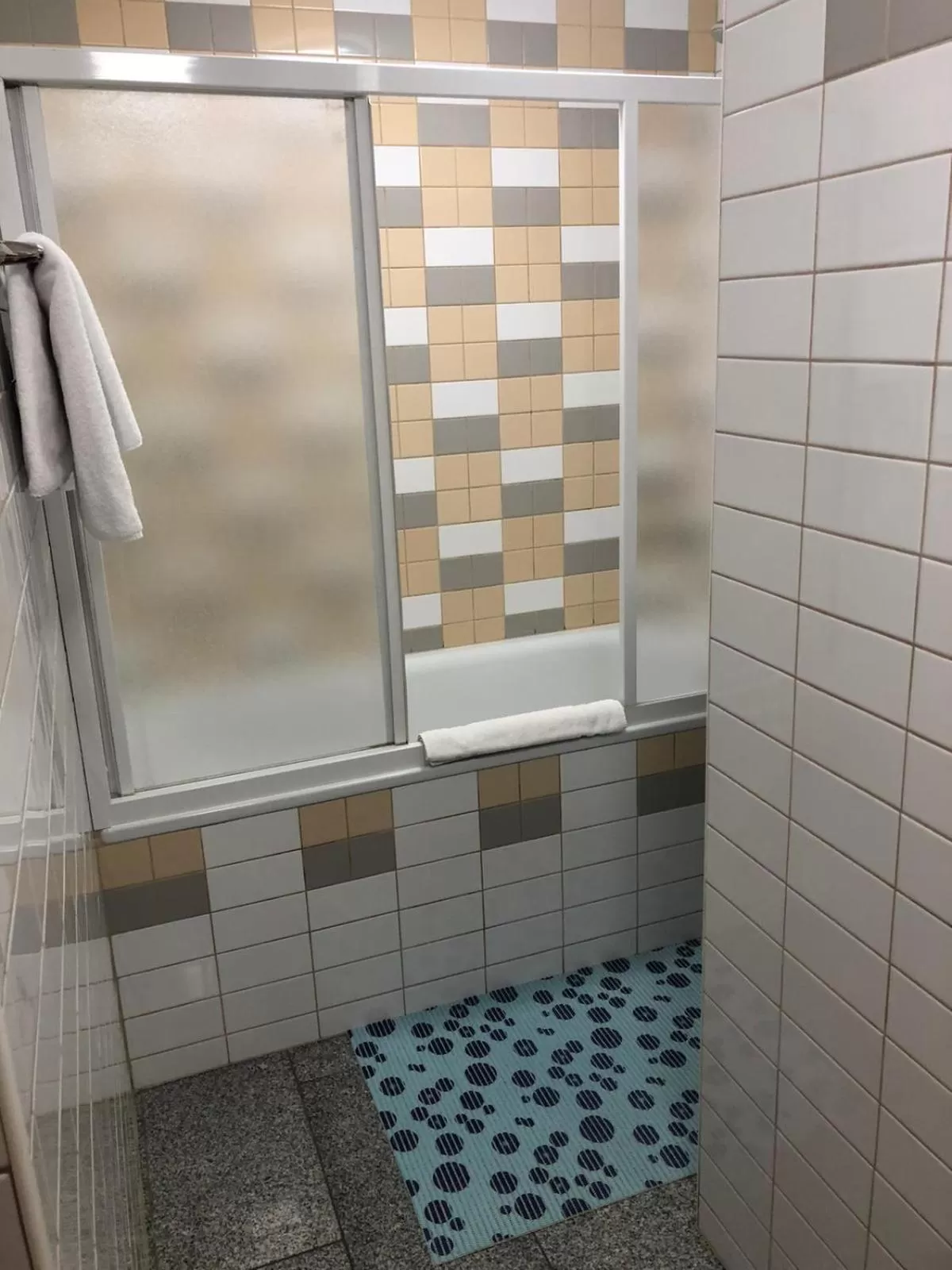 Bathroom in Hotel Pils with Self-Check in