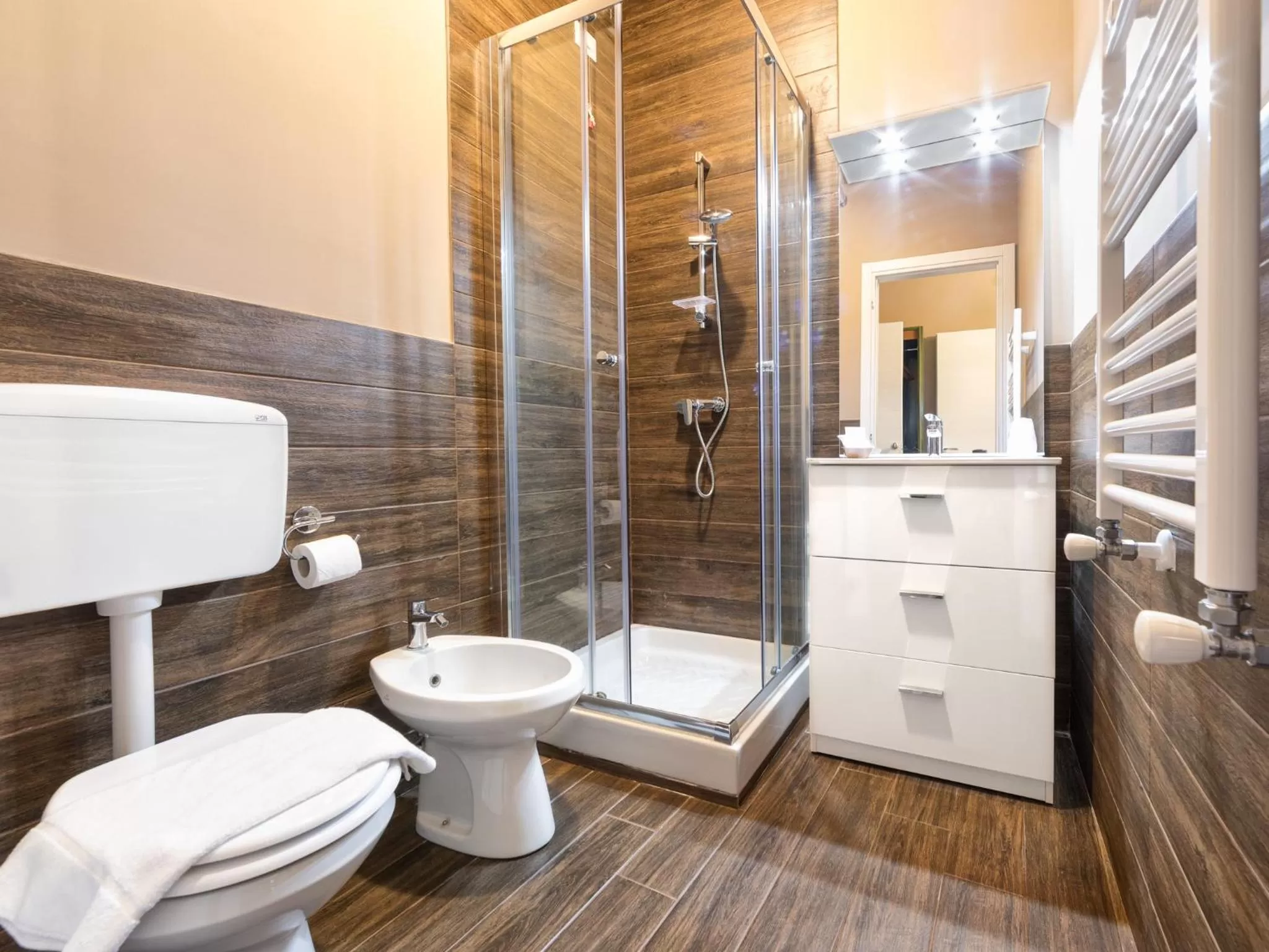 Toilet in Hotel Giulietta