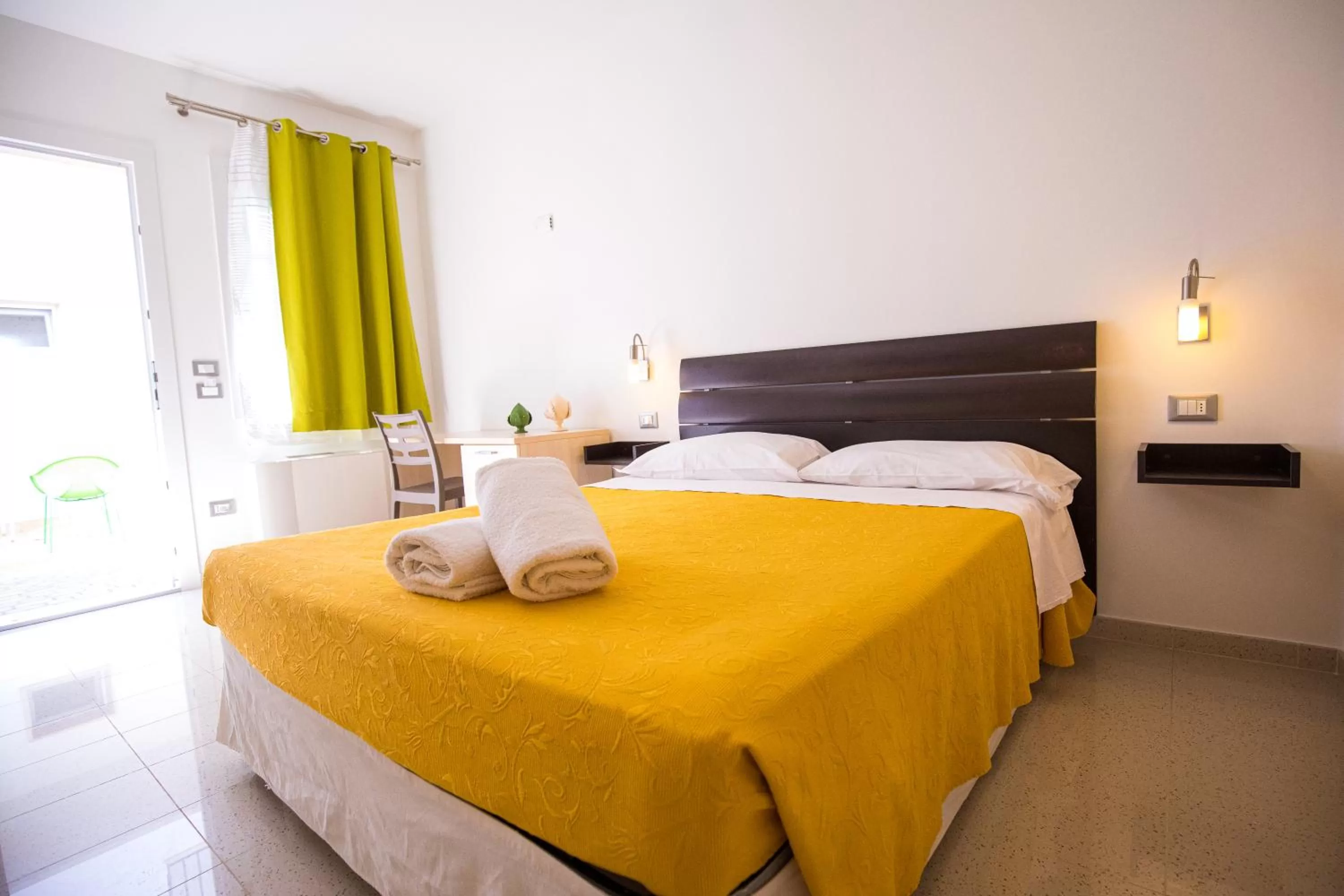 Bed in Donnosanto Residence Torre Santa Sabina