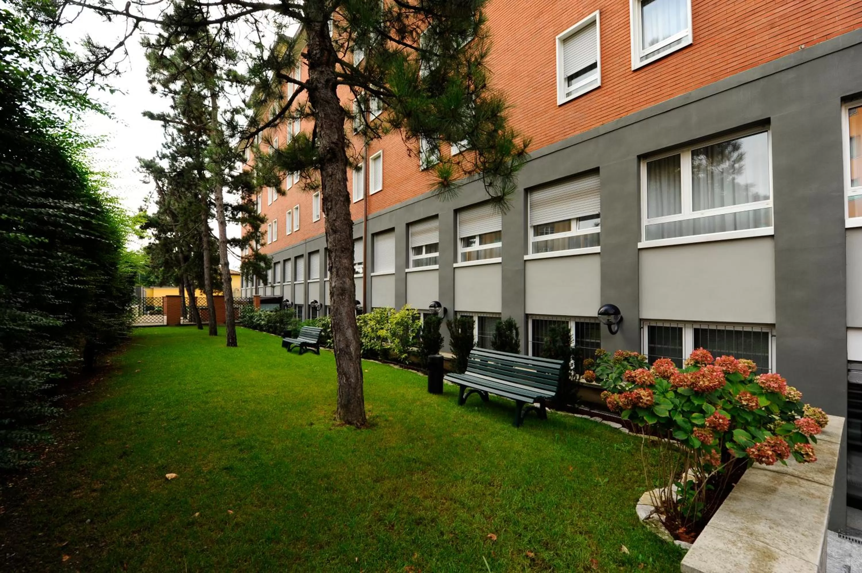 Property Building in Corvetto Residence Porto Di Mare