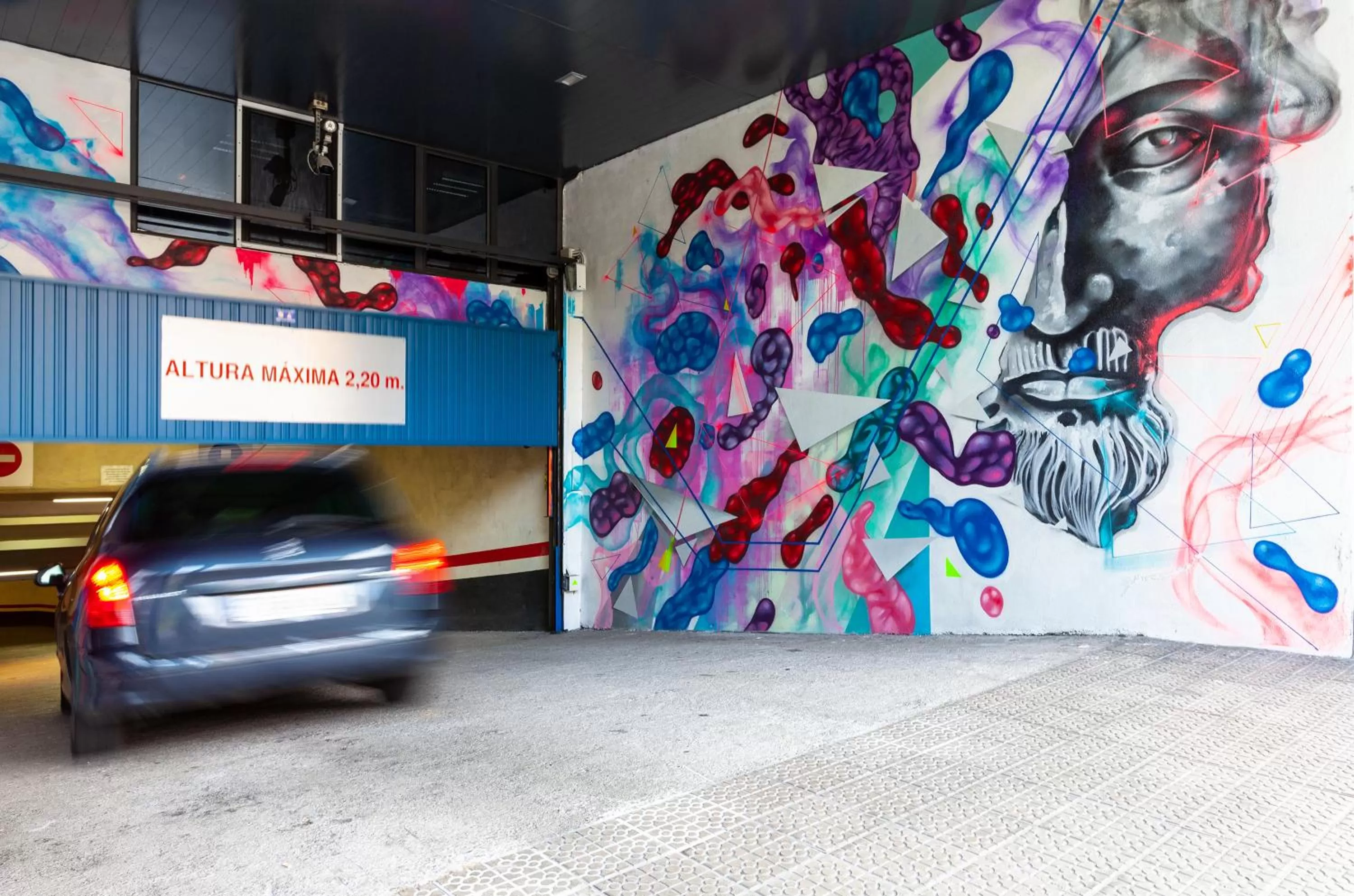 Facade/entrance in Spirit Hotel Gran Bilbao