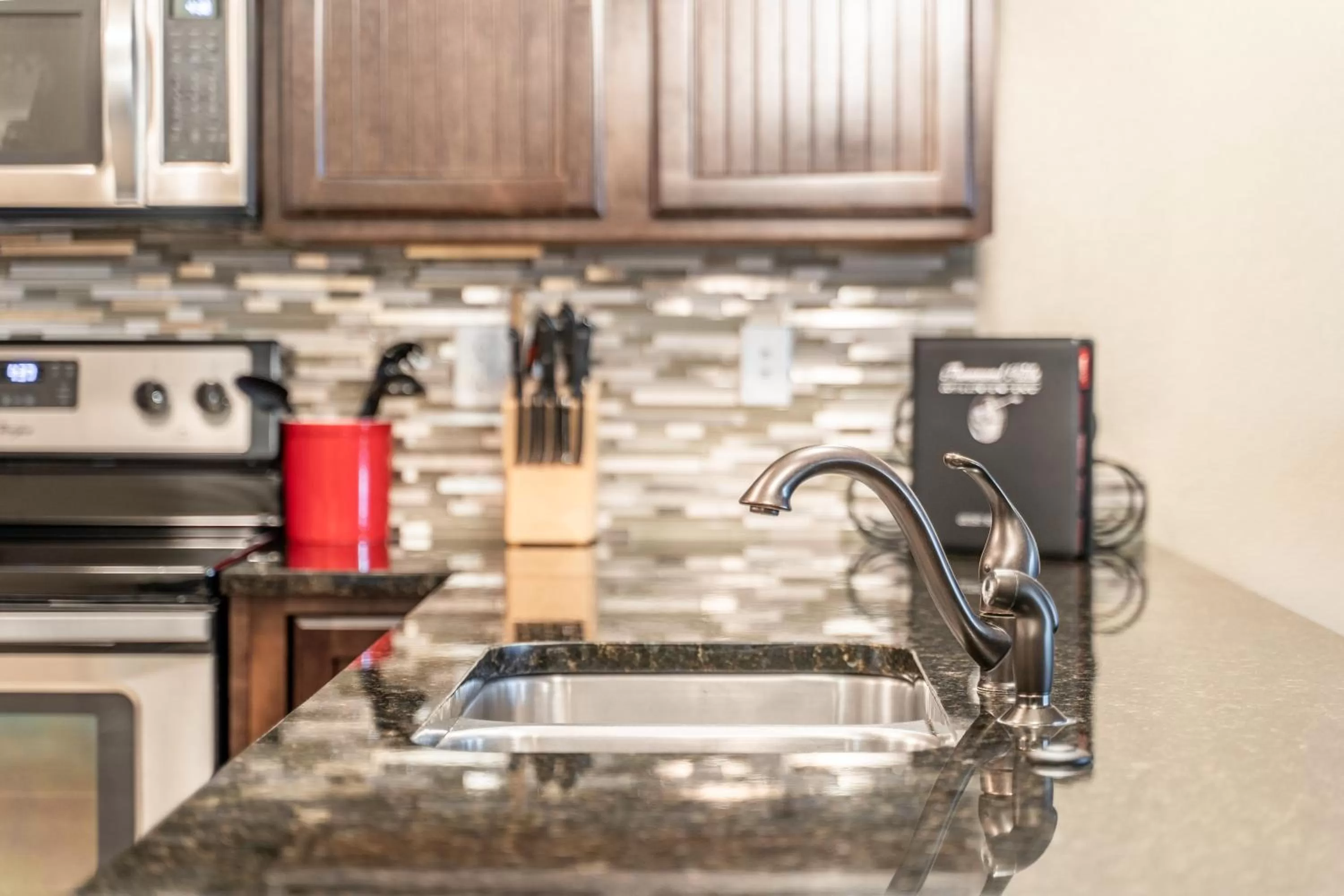 Kitchen or kitchenette in Majestic at Table Rock