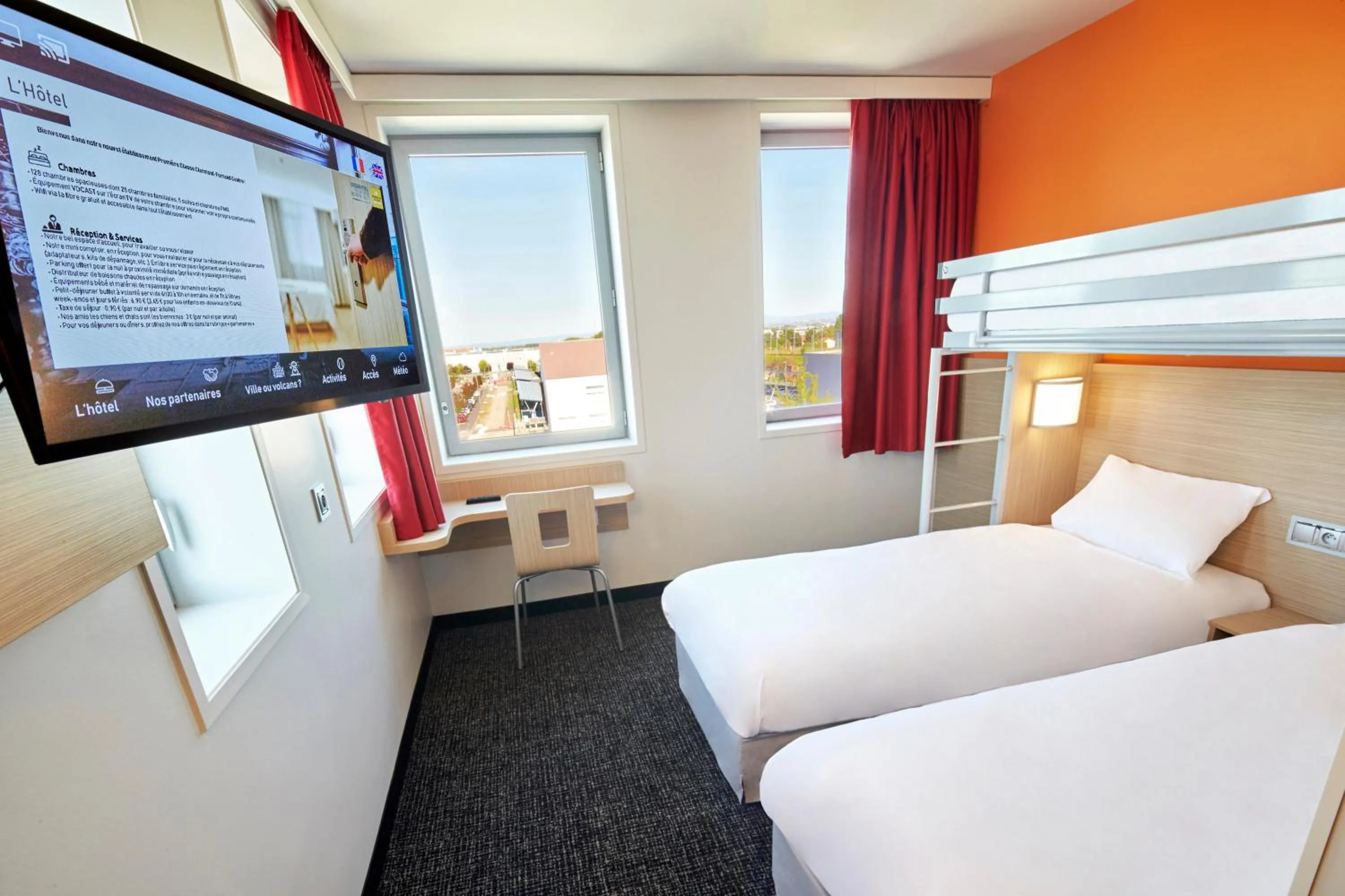 Bed in Kyriad ECO - Clermont Ferrand Estaing