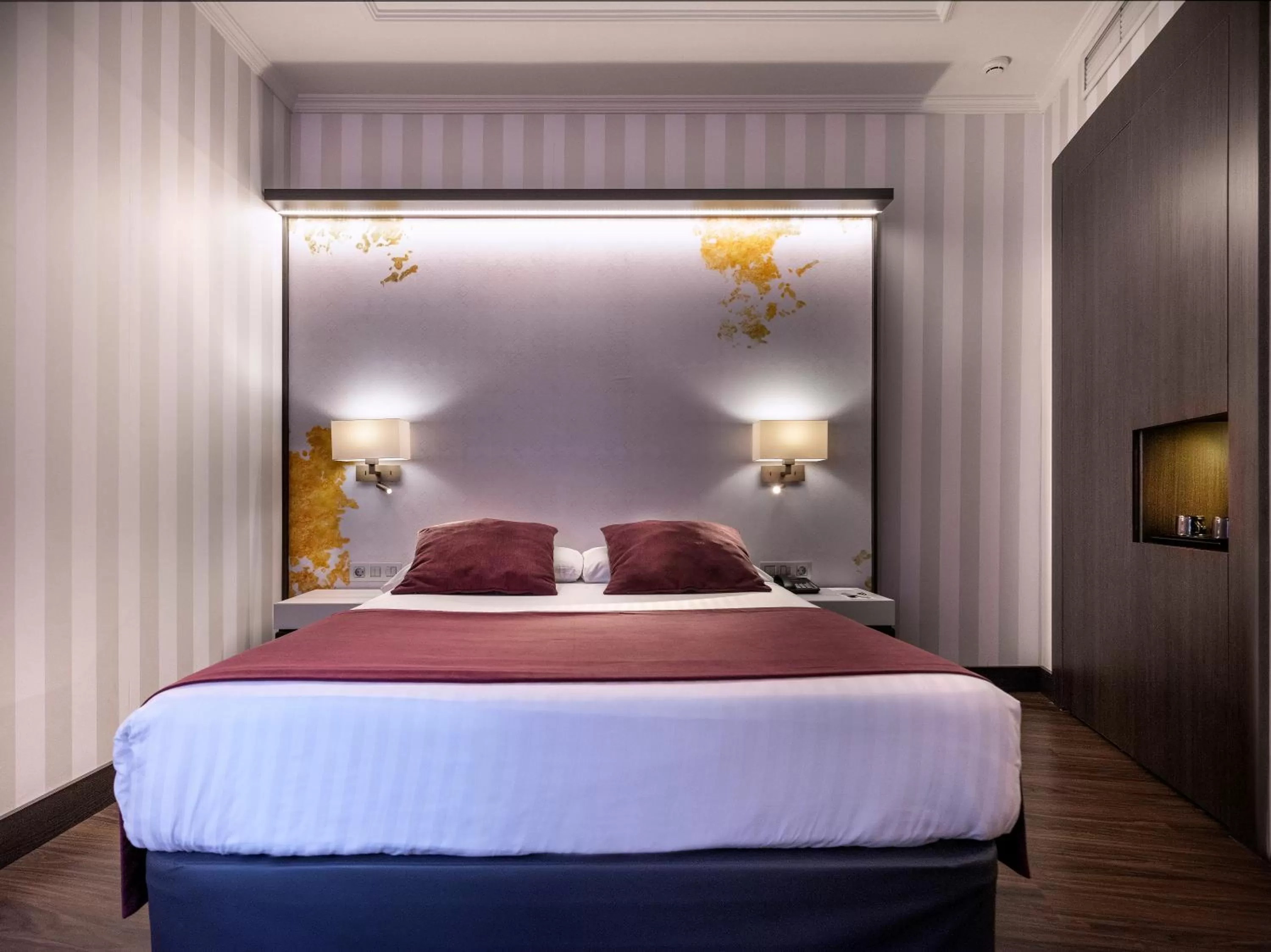 Bed in Intelier Palacio San Martin