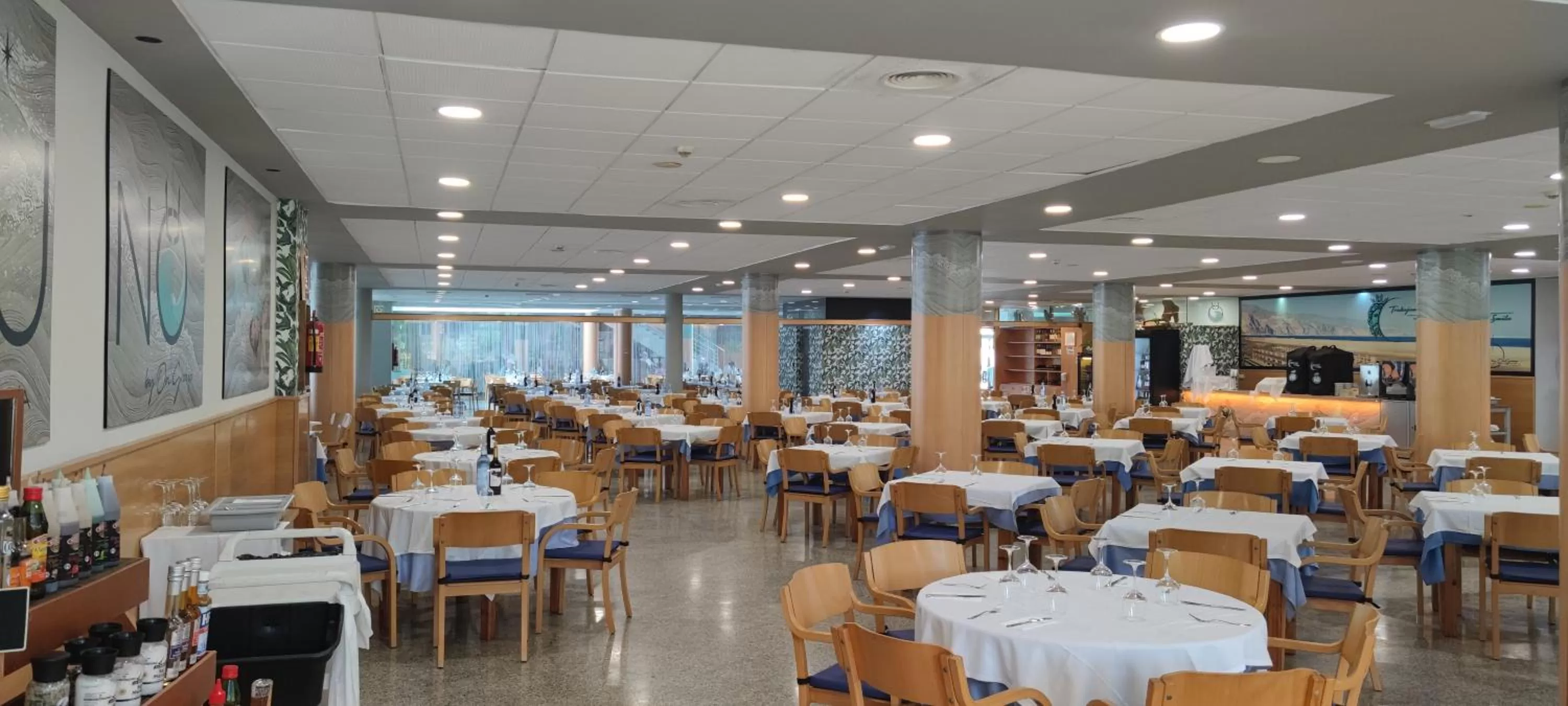 Restaurant/places to eat in Hotel Neptuno by ON Hotels Group