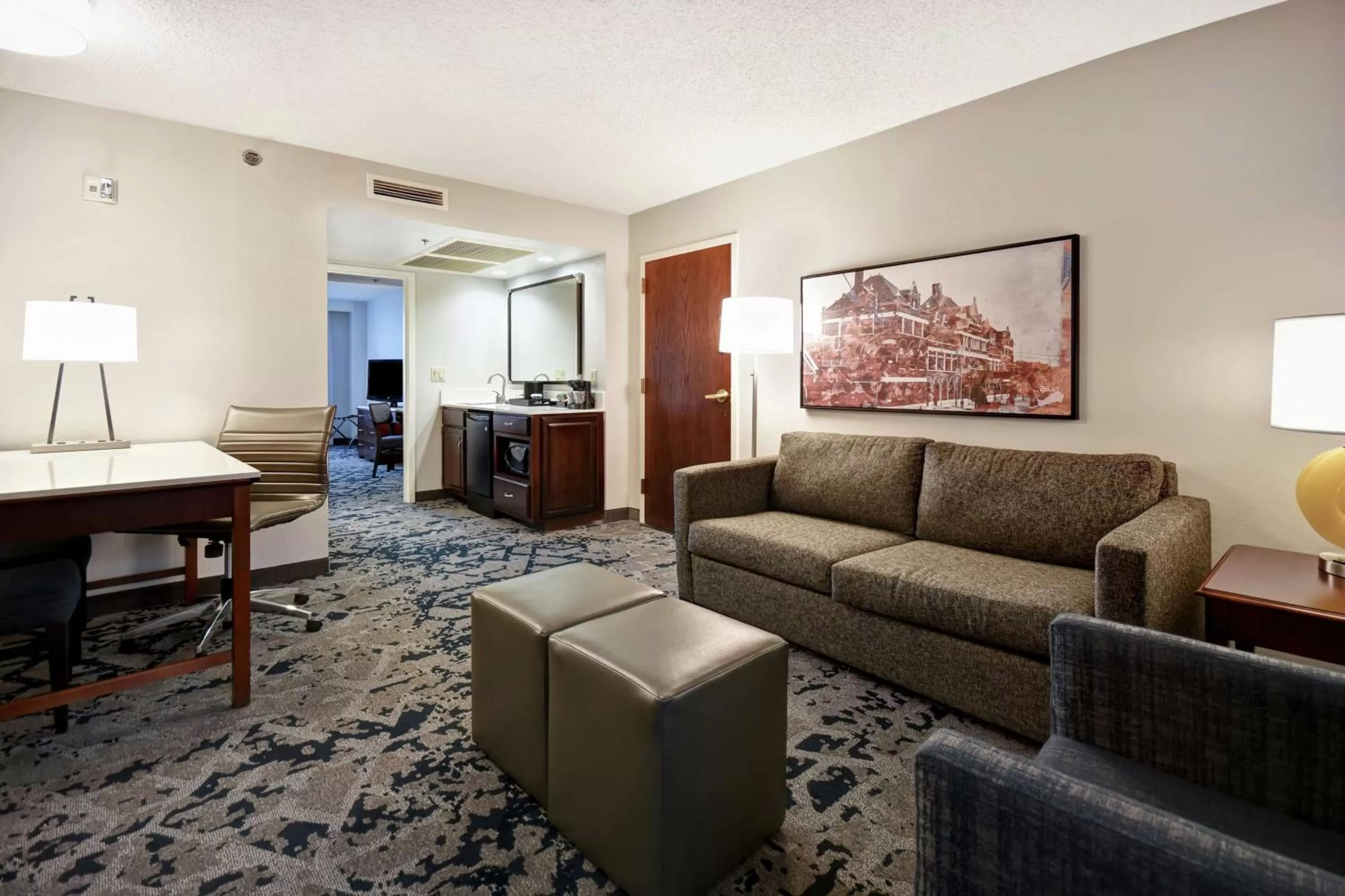 Living room in Embassy Suites Montgomery - Hotel & Conference Center