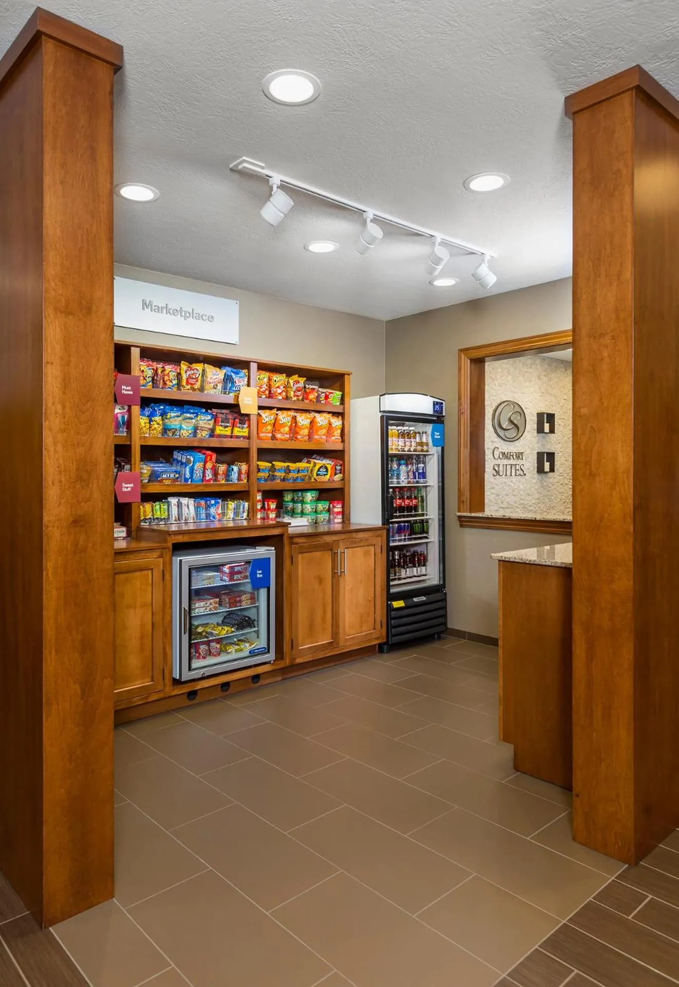 On-site shops in Comfort Suites Hartville-North Canton