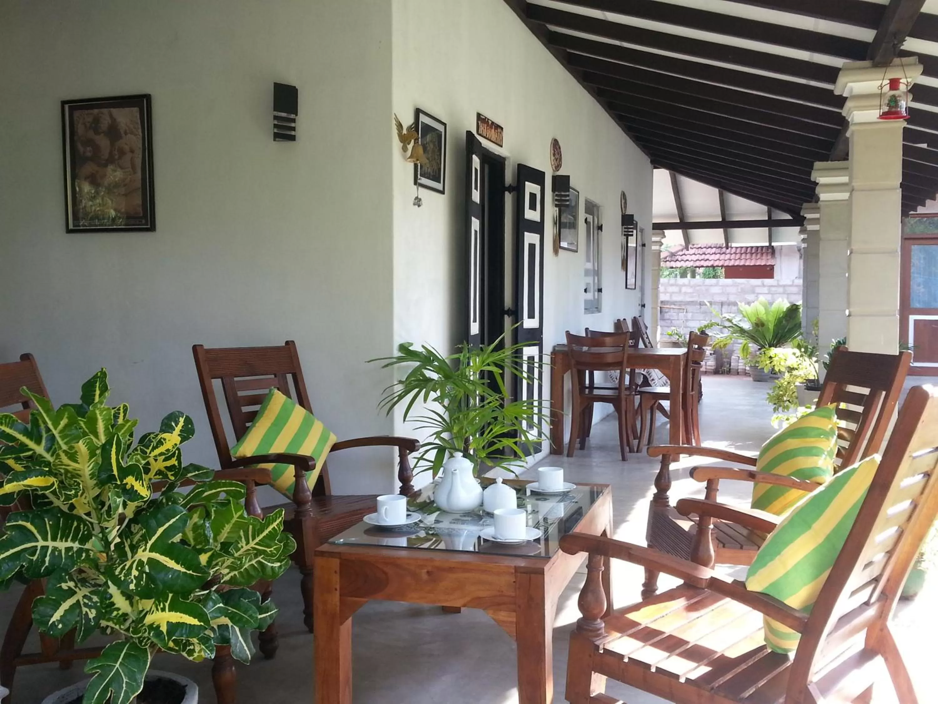 Balcony/Terrace, Restaurant/Places to Eat in Green Wood Villa Negombo