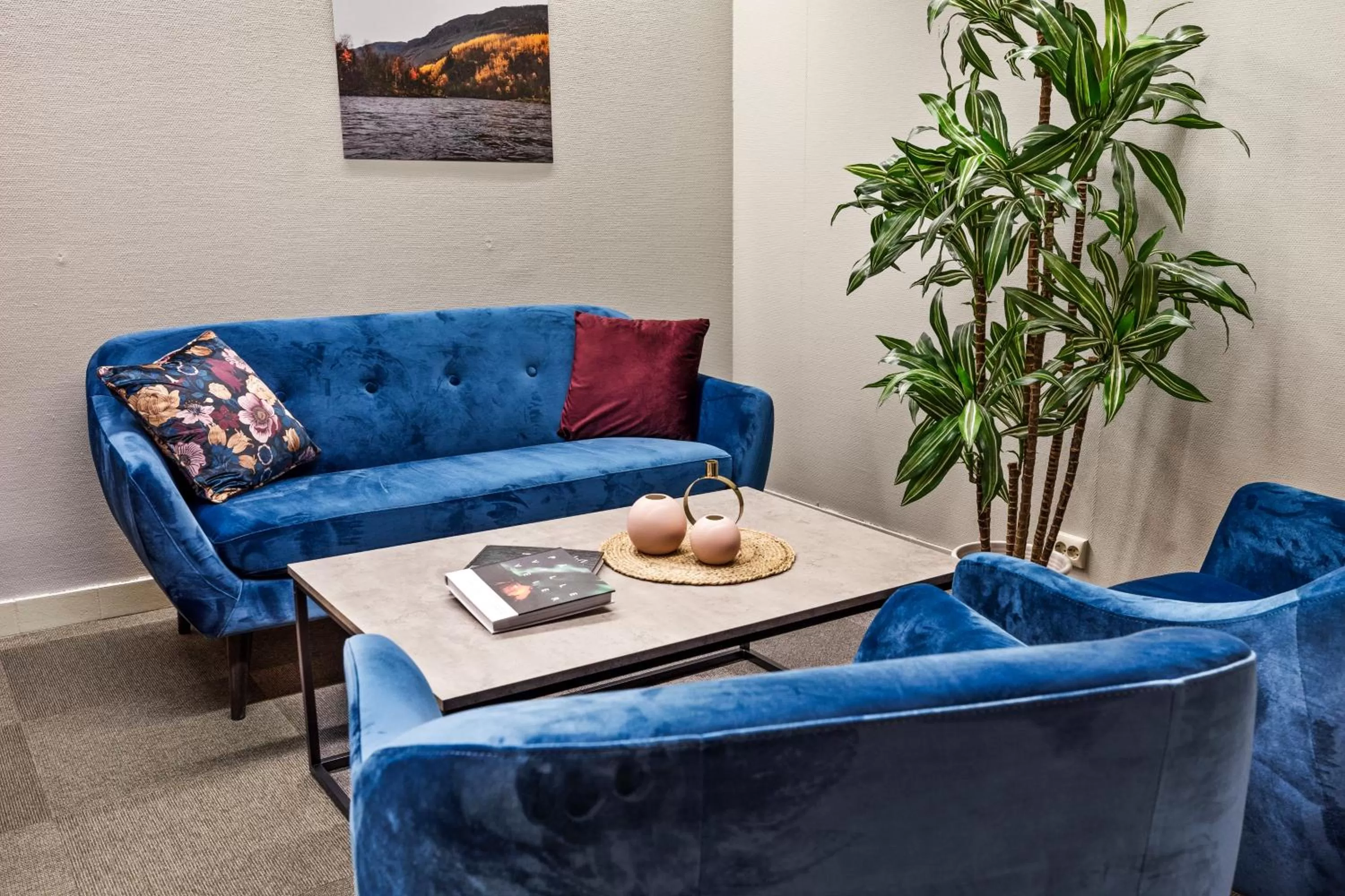 Seating area in Canyon Hotell