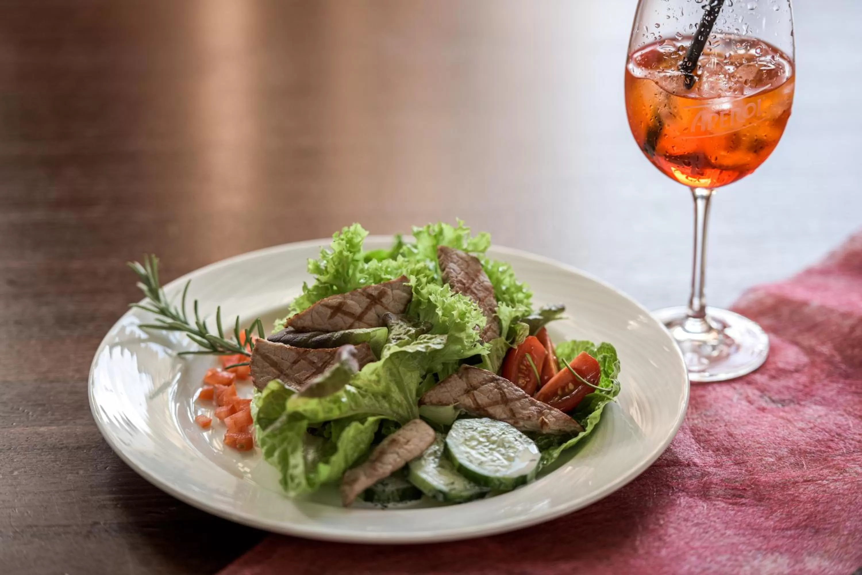 Restaurant/places to eat in Hotel & Brauerei-Gasthof Neuwirt