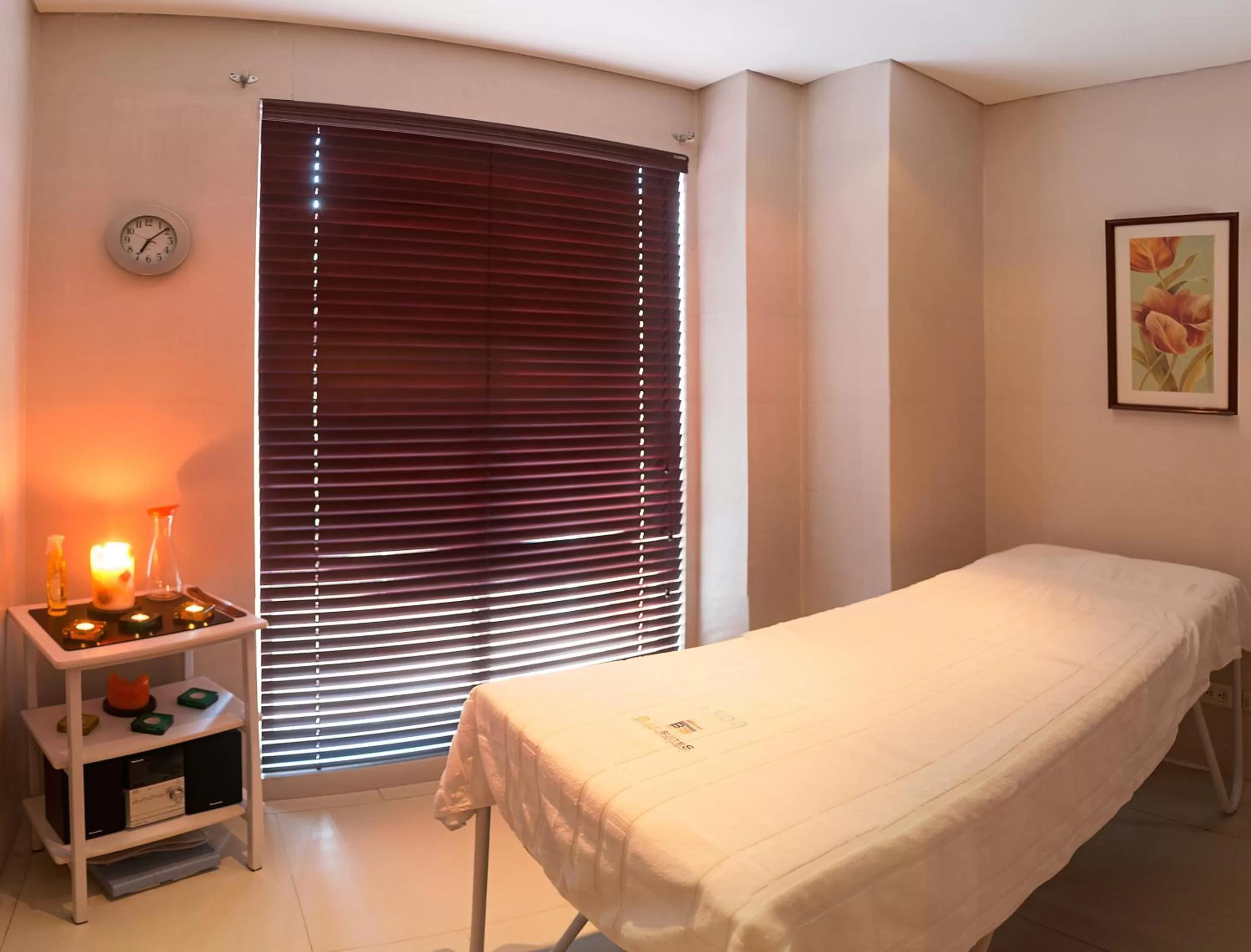 Massage in Blue Suites Hotel