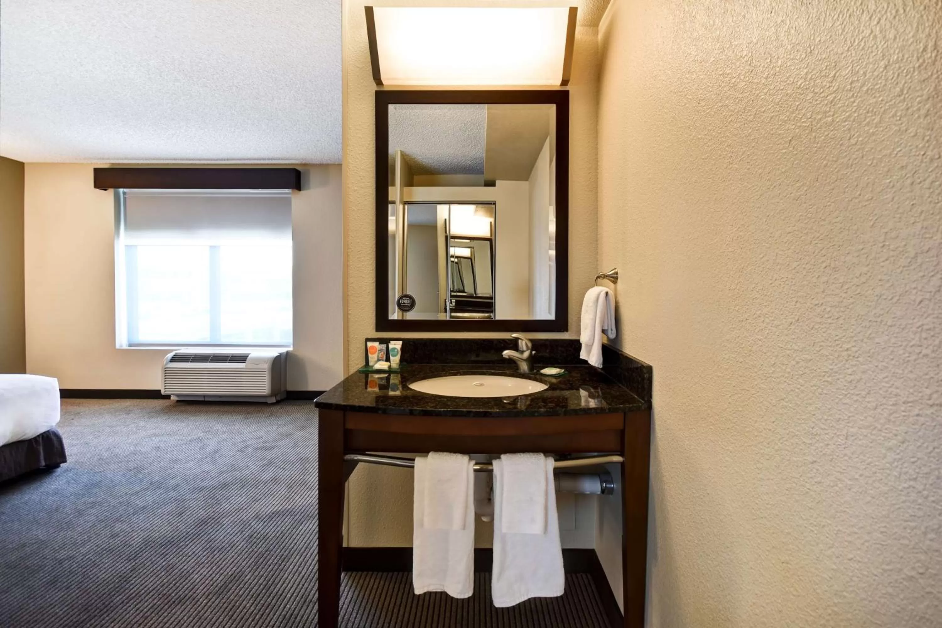 Photo of the whole room in Hyatt Place Phoenix Gilbert