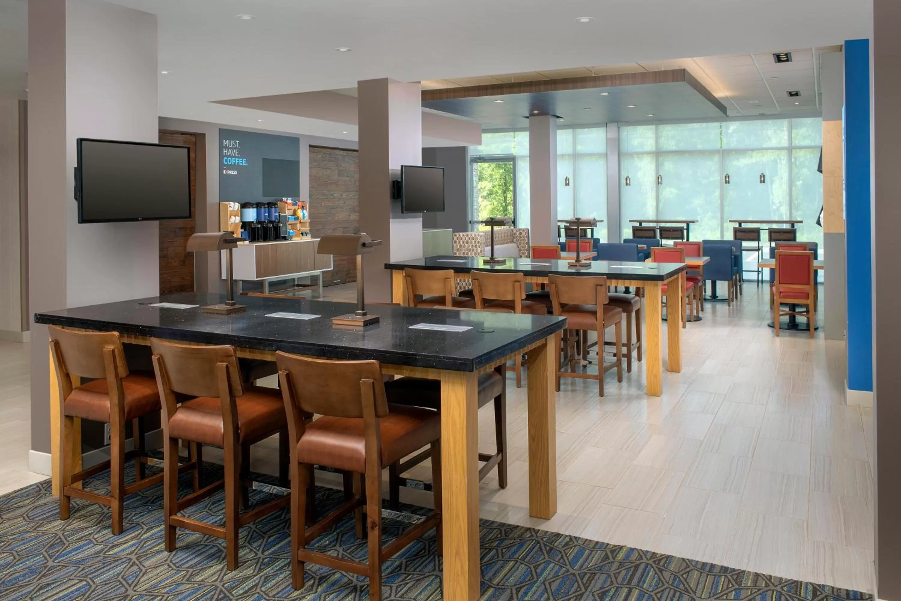 Breakfast in Holiday Inn Express & Suites - North Brunswick by IHG