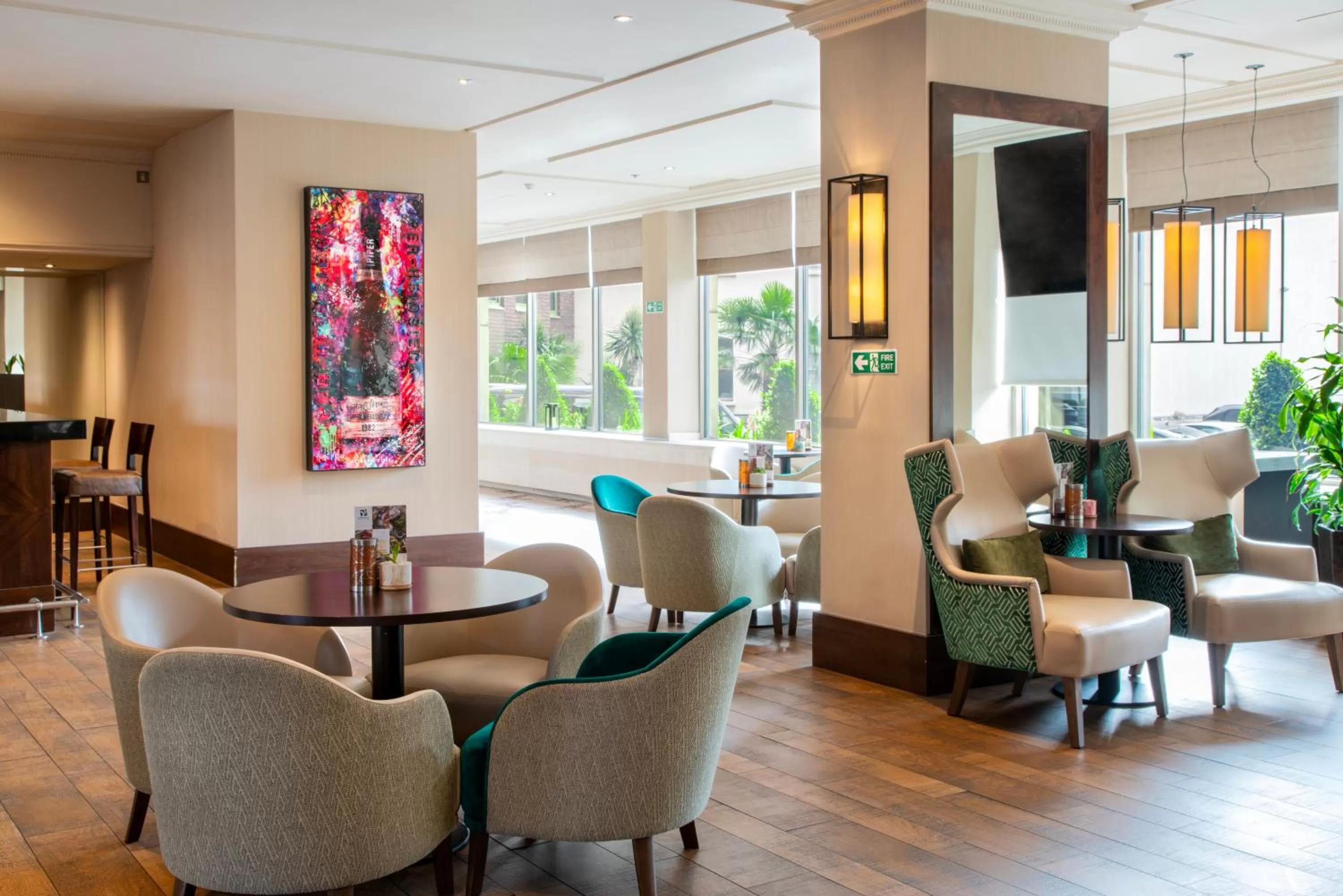 Lounge or bar in Danubius Hotel Regents Park